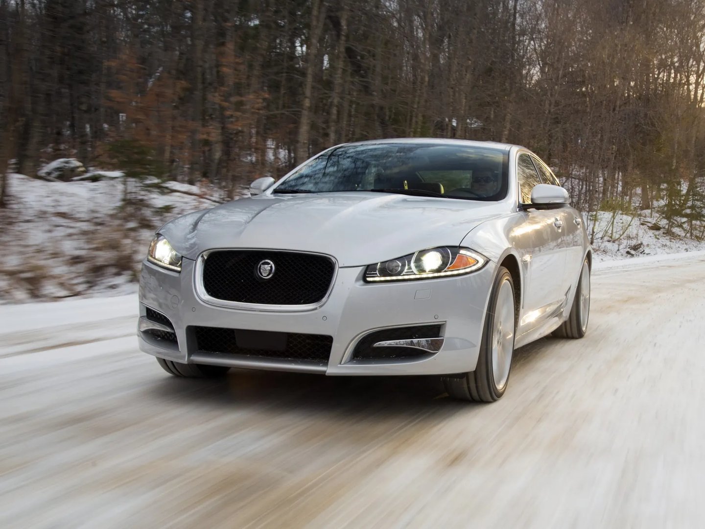 Jaguar_XF_1_generation_restyling__Sedan__5.jpg