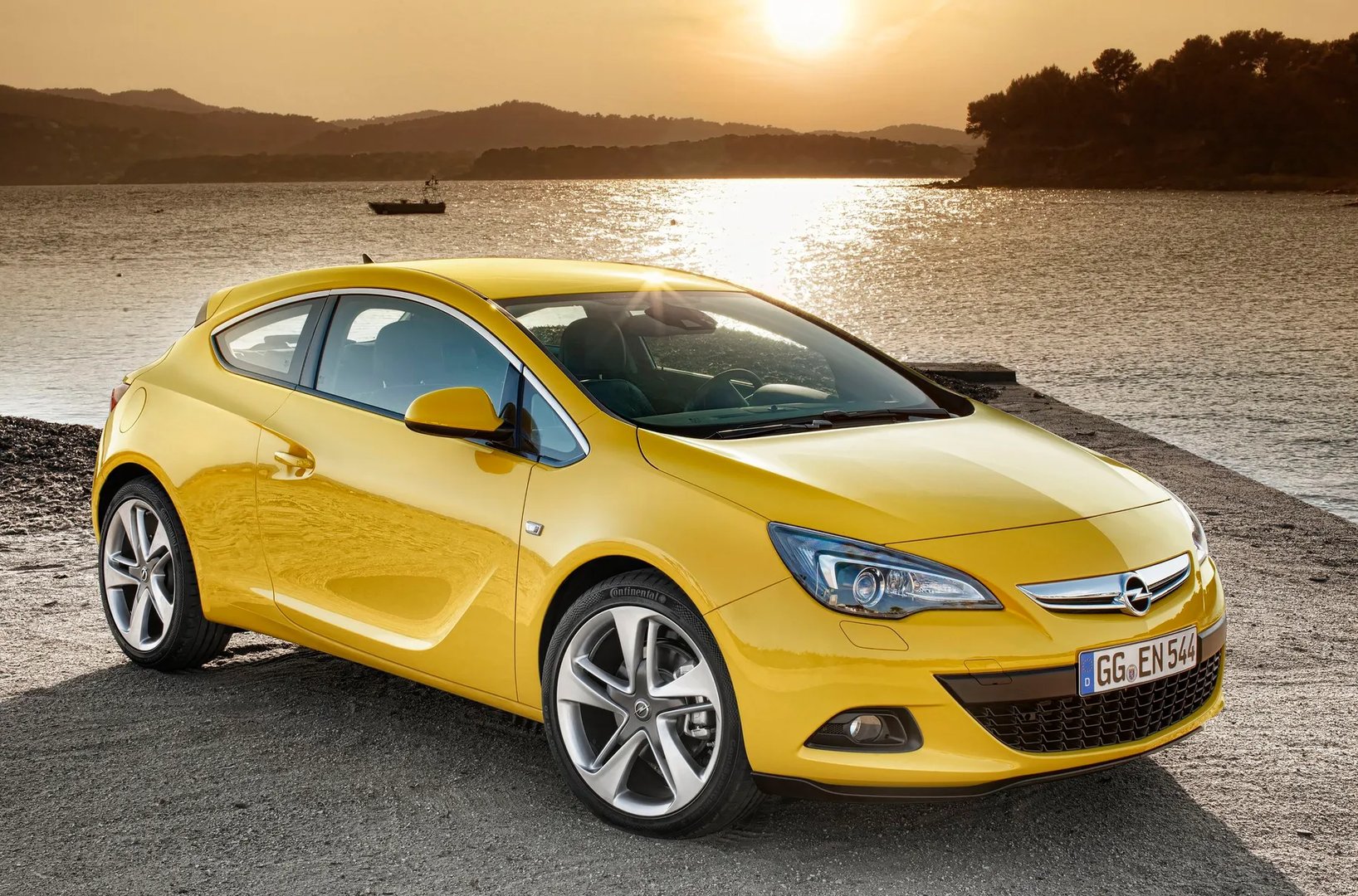 Opel_Astra_4_generation_restyling__Hatchback_3-door__1.jpg