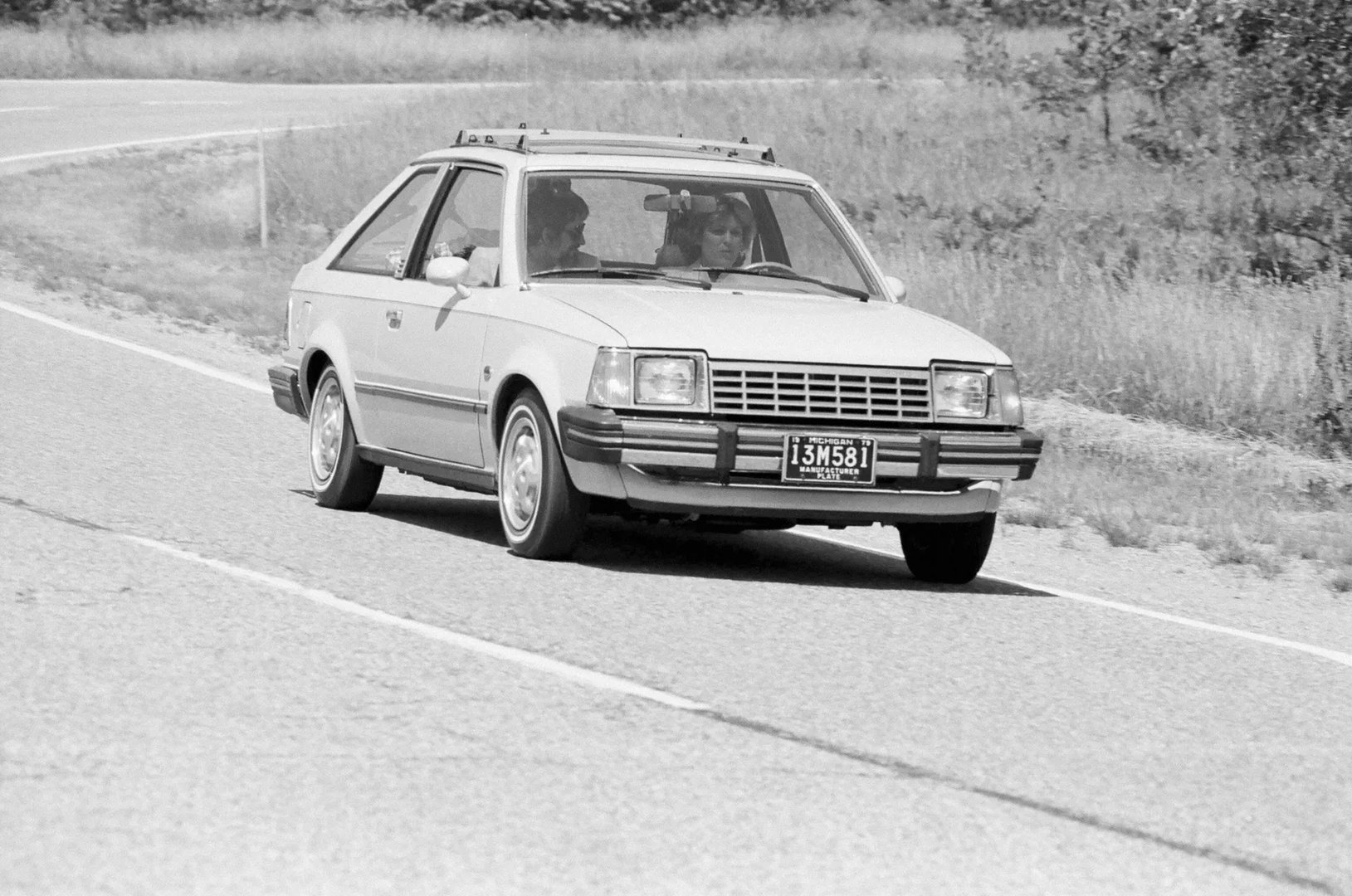 Ford_Escort_(North_America)_1_generation__Hatchback_3-door__5.jpg
