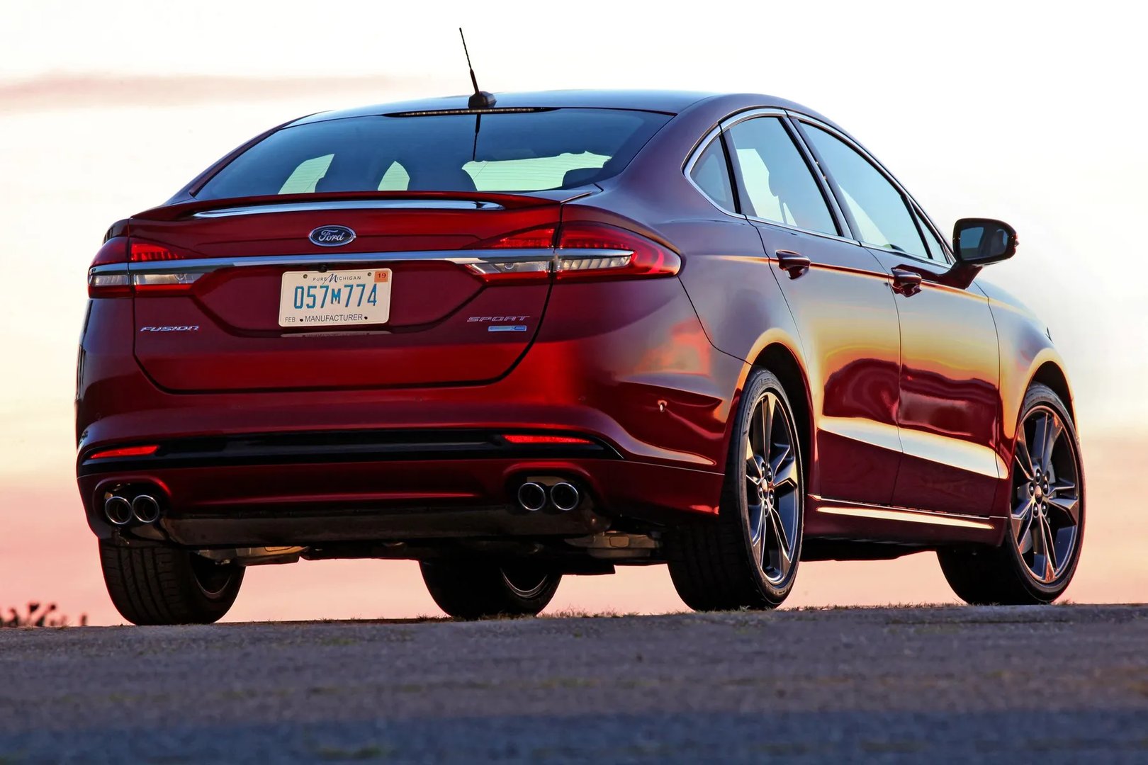 Ford_Fusion_(USA)_2_generation_restyling__Sedan__4.jpg