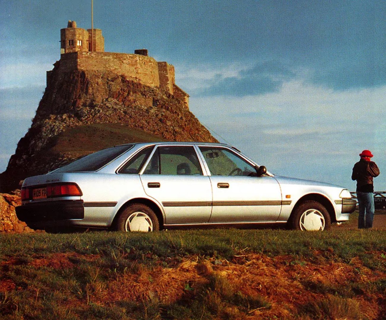 Toyota_Carina_5_generation__Hatchback_5-door__5.jpg