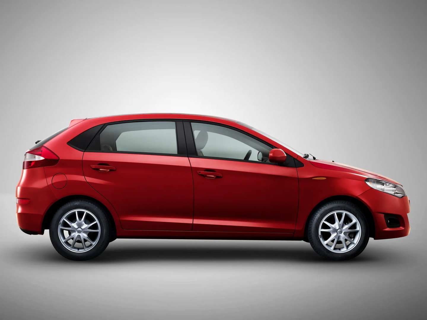 Chery_Very_(A13)_1_generation__Hatchback_5-door__1.jpg