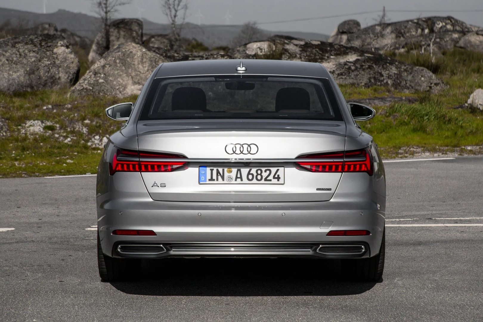Audi_A6_5_generation__Sedan__7.jpg