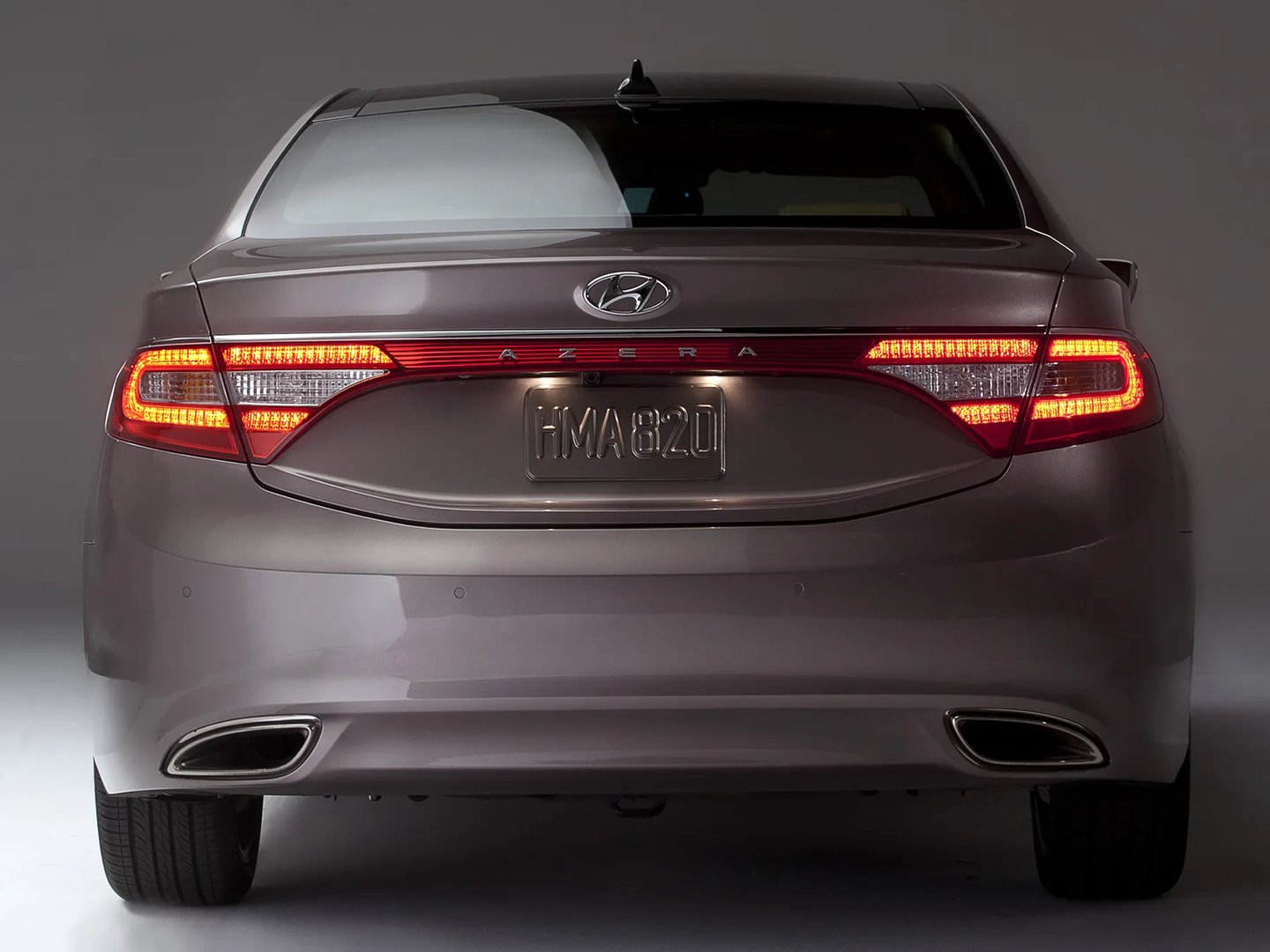 Hyundai_Azera_2_generation__Sedan__9.jpg