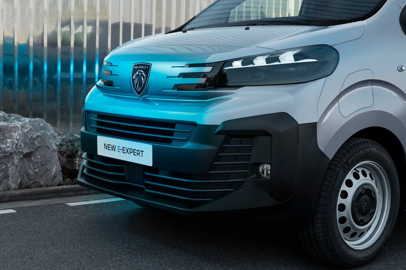 Peugeot_Expert_3_generation_restyling__Van__2.jpg