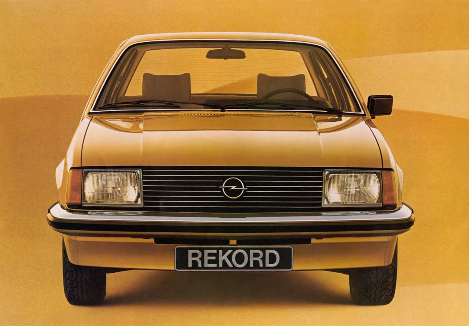 Opel_Rekord_5_generation__Sedan__2.jpg