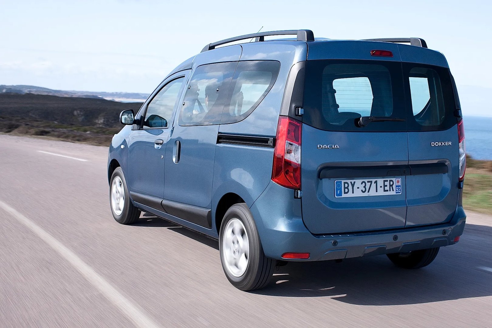 Dacia_Dokker_1_generation_restyling__Compact_Van__1.jpg
