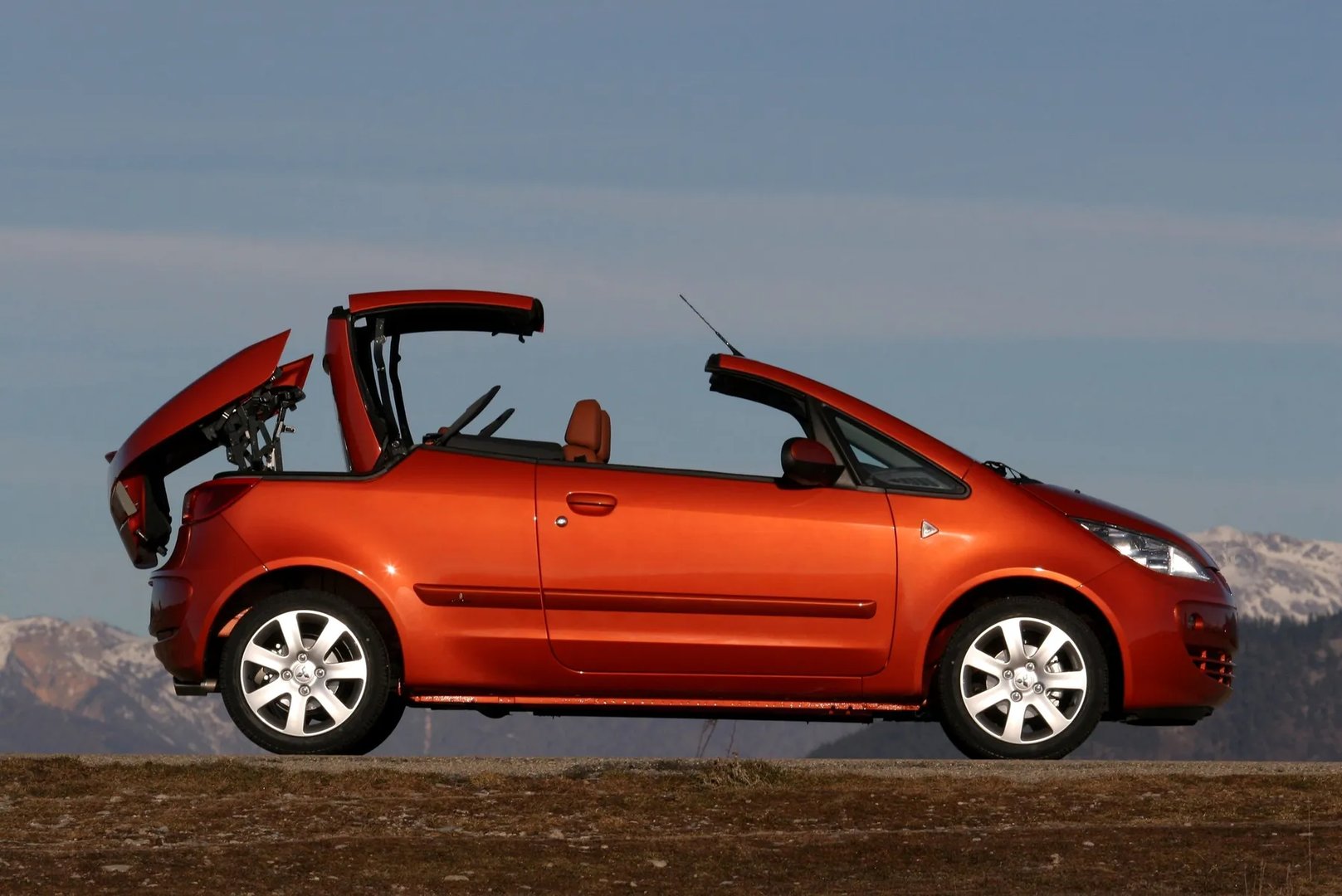 Mitsubishi_Colt_6_generation__Cabrio__7.jpg