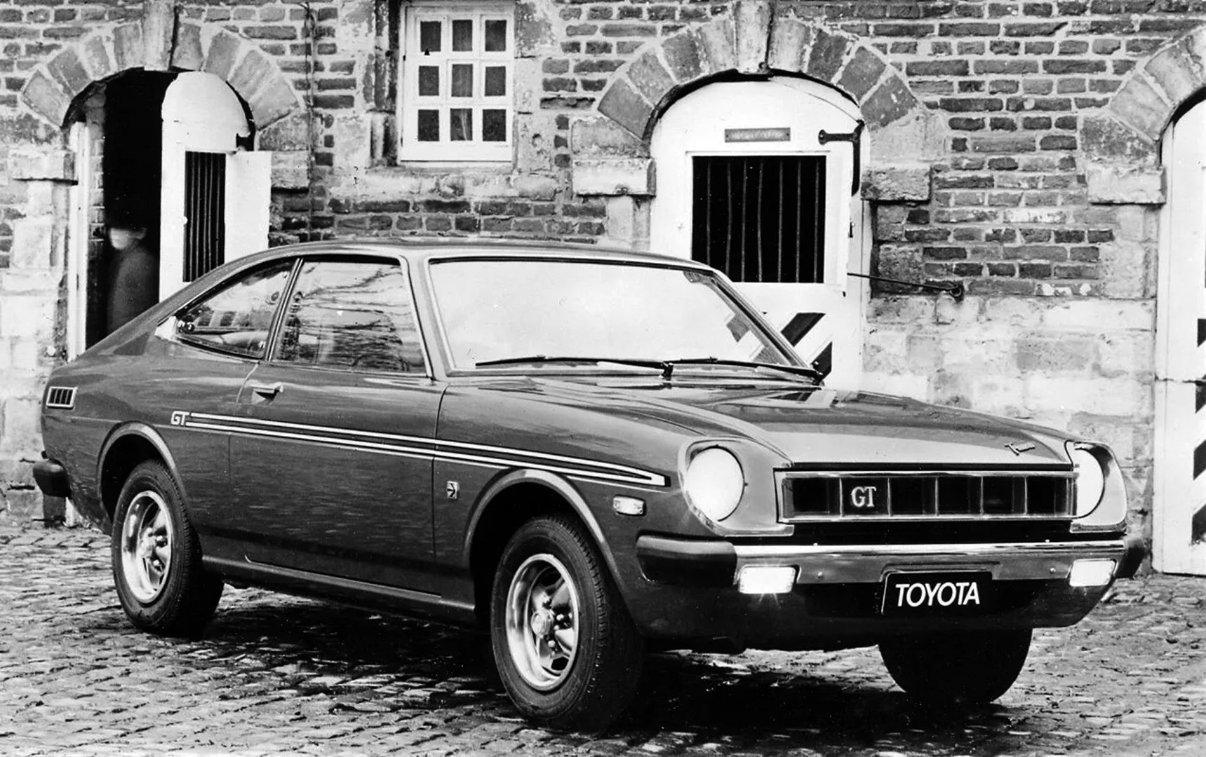 Toyota_Sprinter_Trueno_2_generation__Coupe__3.jpg
