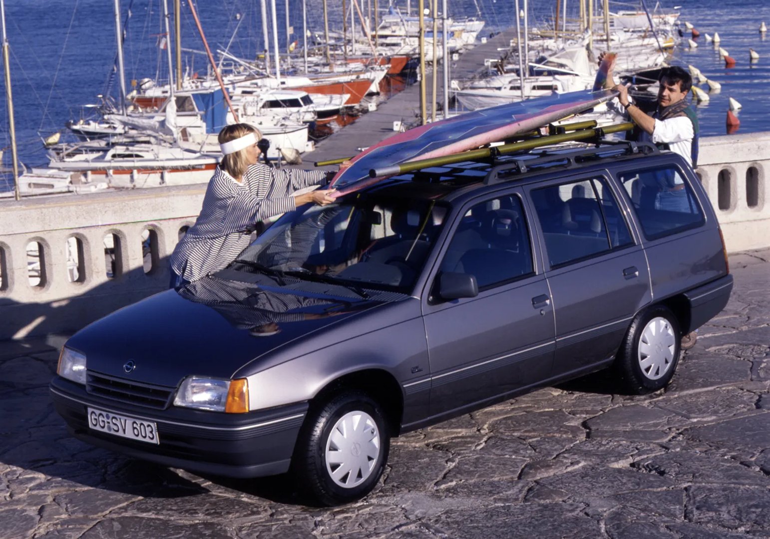 Opel_Kadett_5_generation_restyling__Estate_5-door__1.jpg