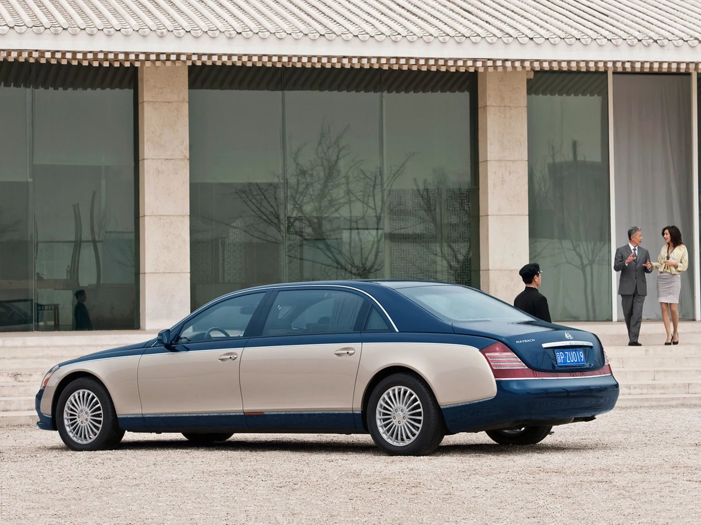 Maybach_62_1_generation_restyling__Sedan__9.jpg