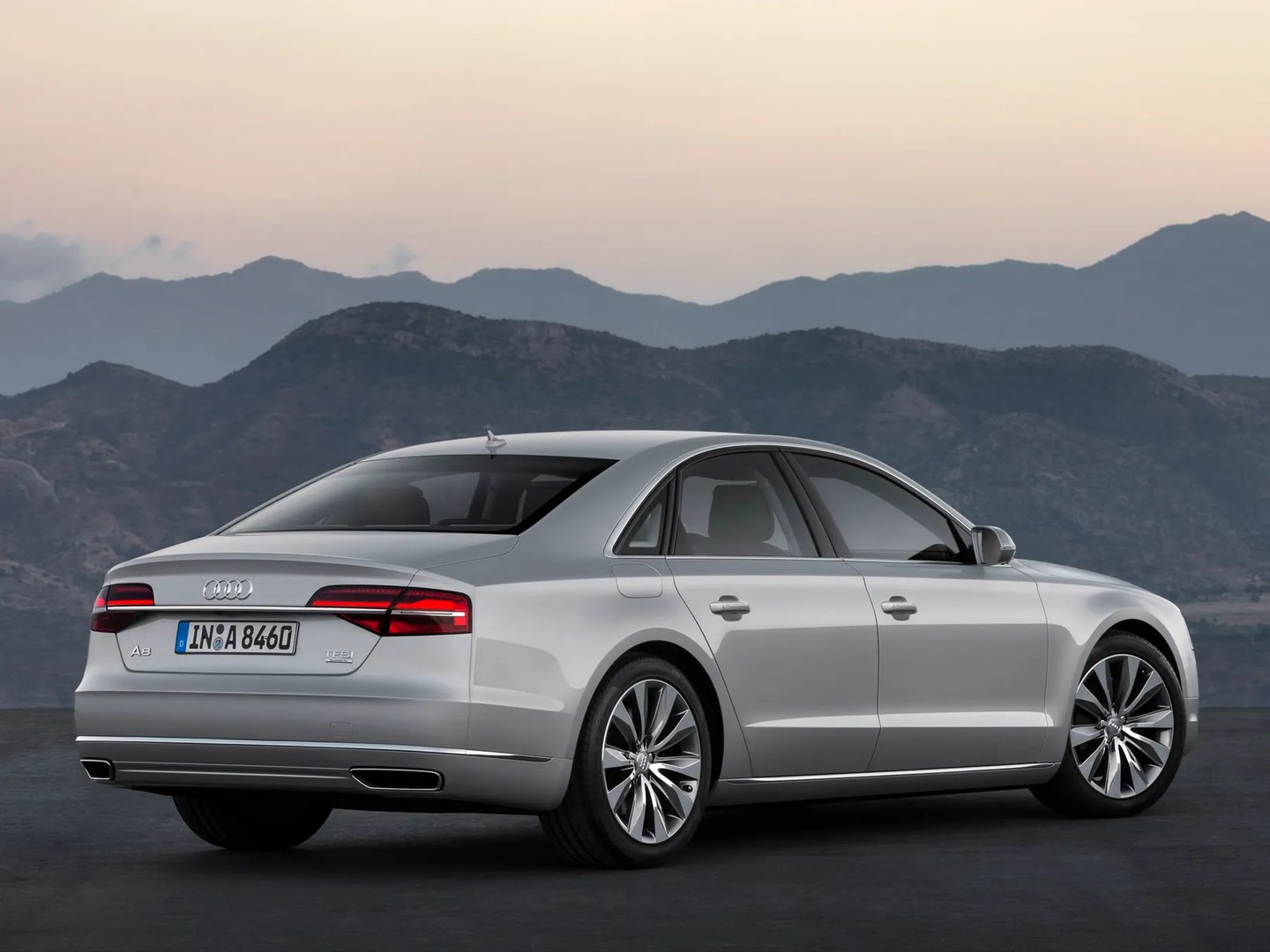 Audi_A8_3_generation_restyling__Sedan__3.jpg