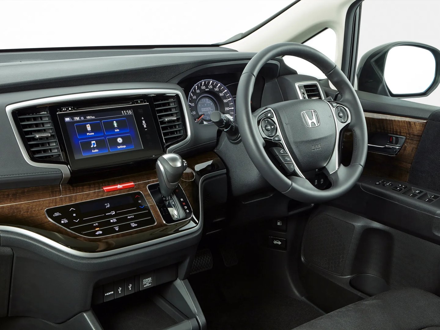 Honda_Odyssey_5_generation__Minivan__12.jpg