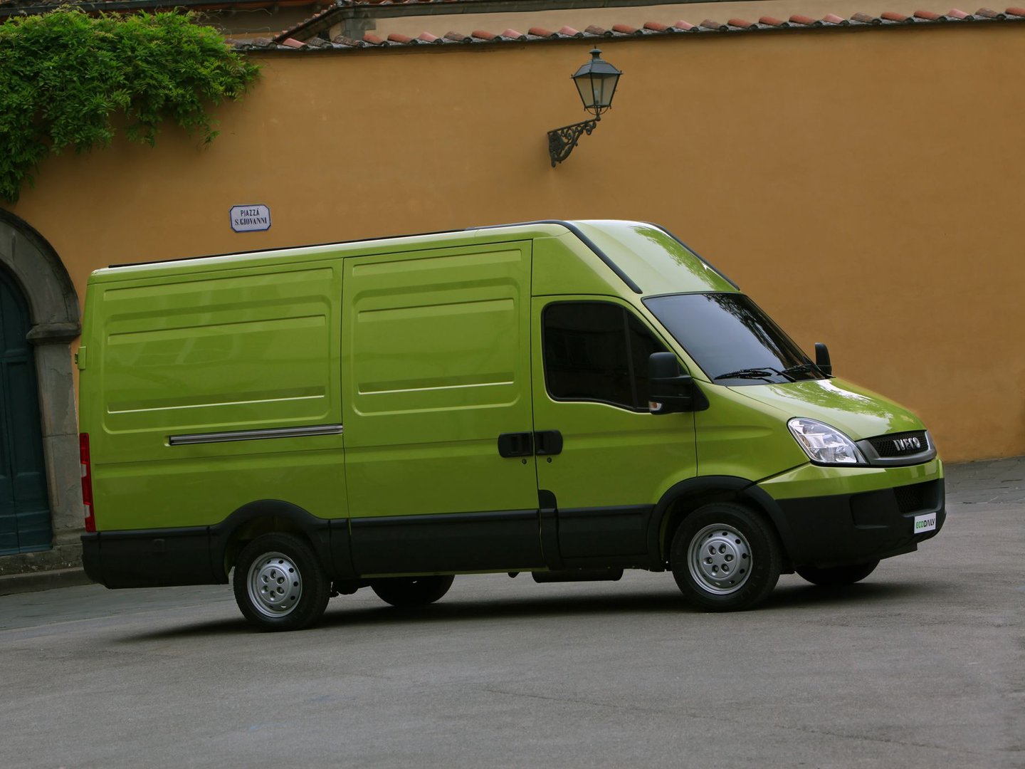 iveco_Daily_2_generation_restyling_1__Van_Long__23.jpg