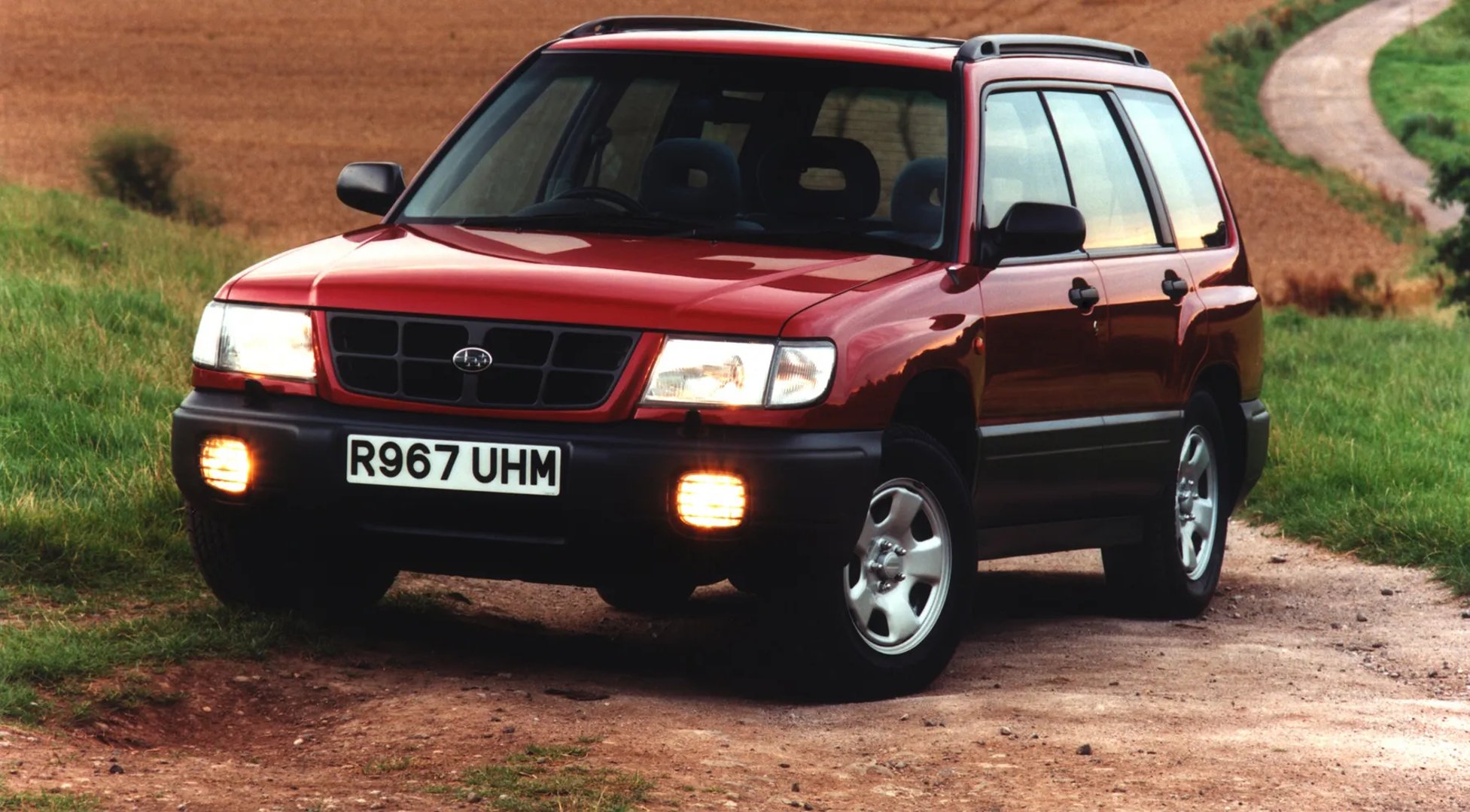 Subaru_Forester_1_generation__Estate_5-door__1.jpg