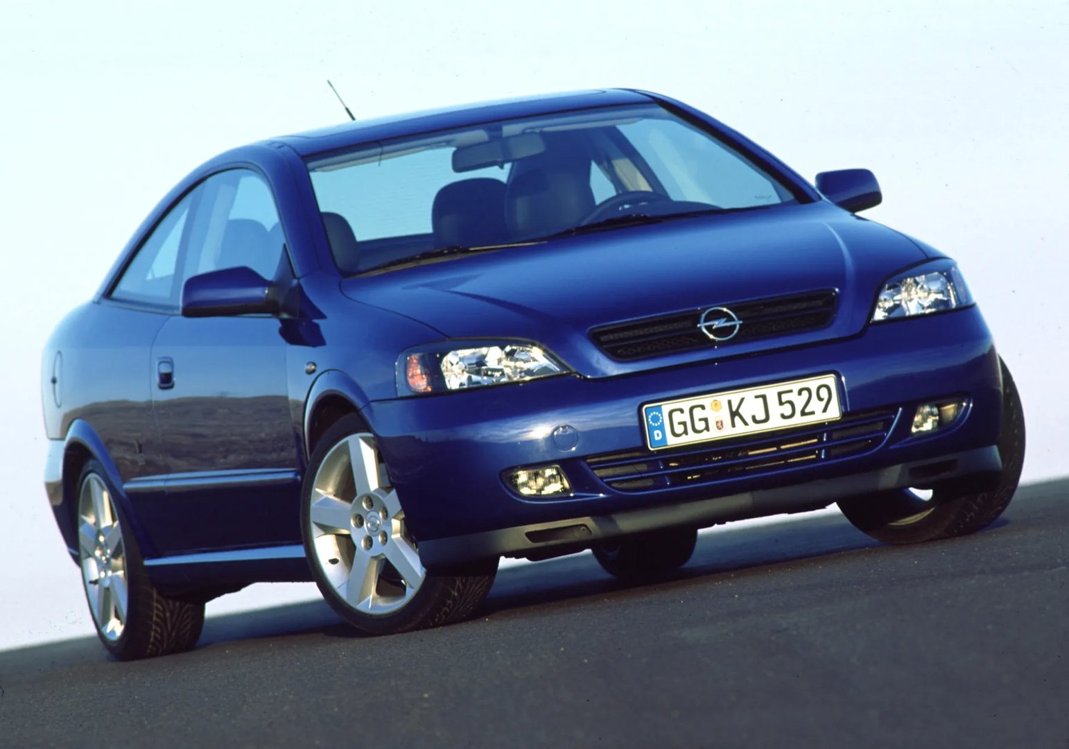 Opel Astra 2 generation  Coupe