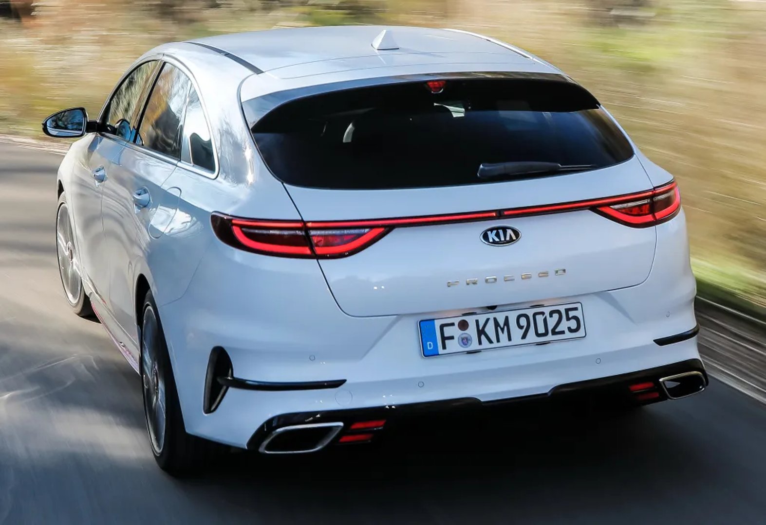 Kia_Proceed_1_generation__Estate_5-door__6.jpg