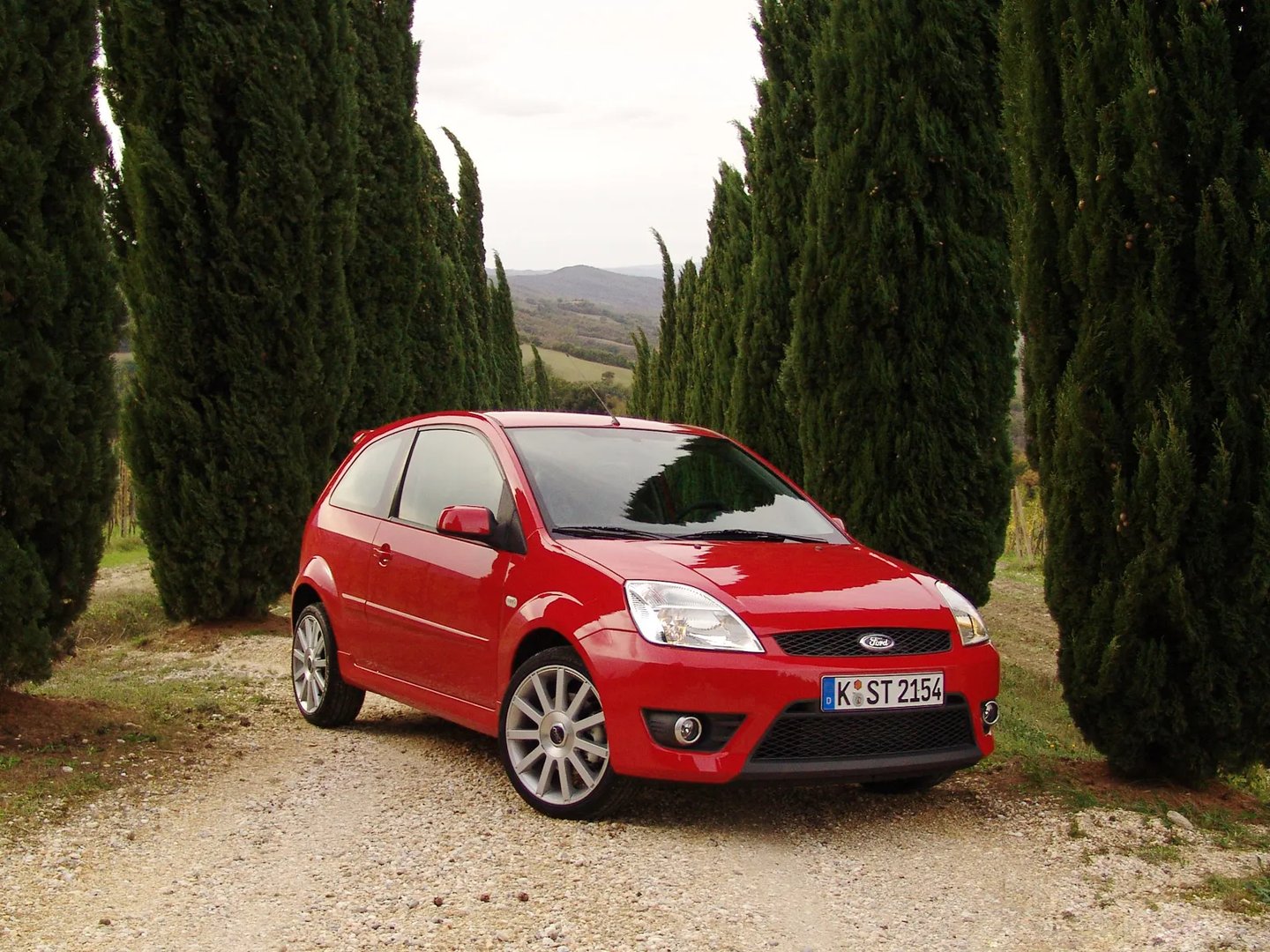 Ford_Fiesta_ST_5_generation__Mini_3-doors__2.jpg