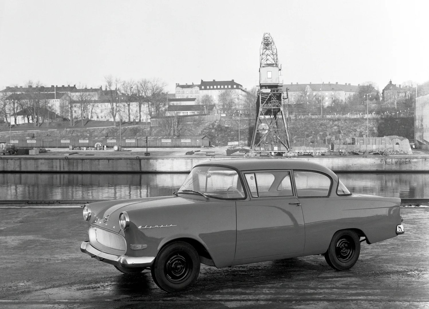 Opel_Olympia_5_generation__Coupe__1.jpg