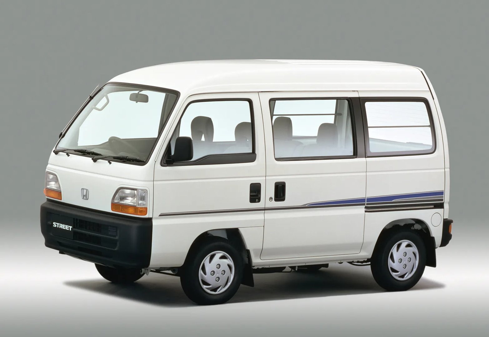 Honda_Street_2_generation_restyling__Microvan__1.jpg