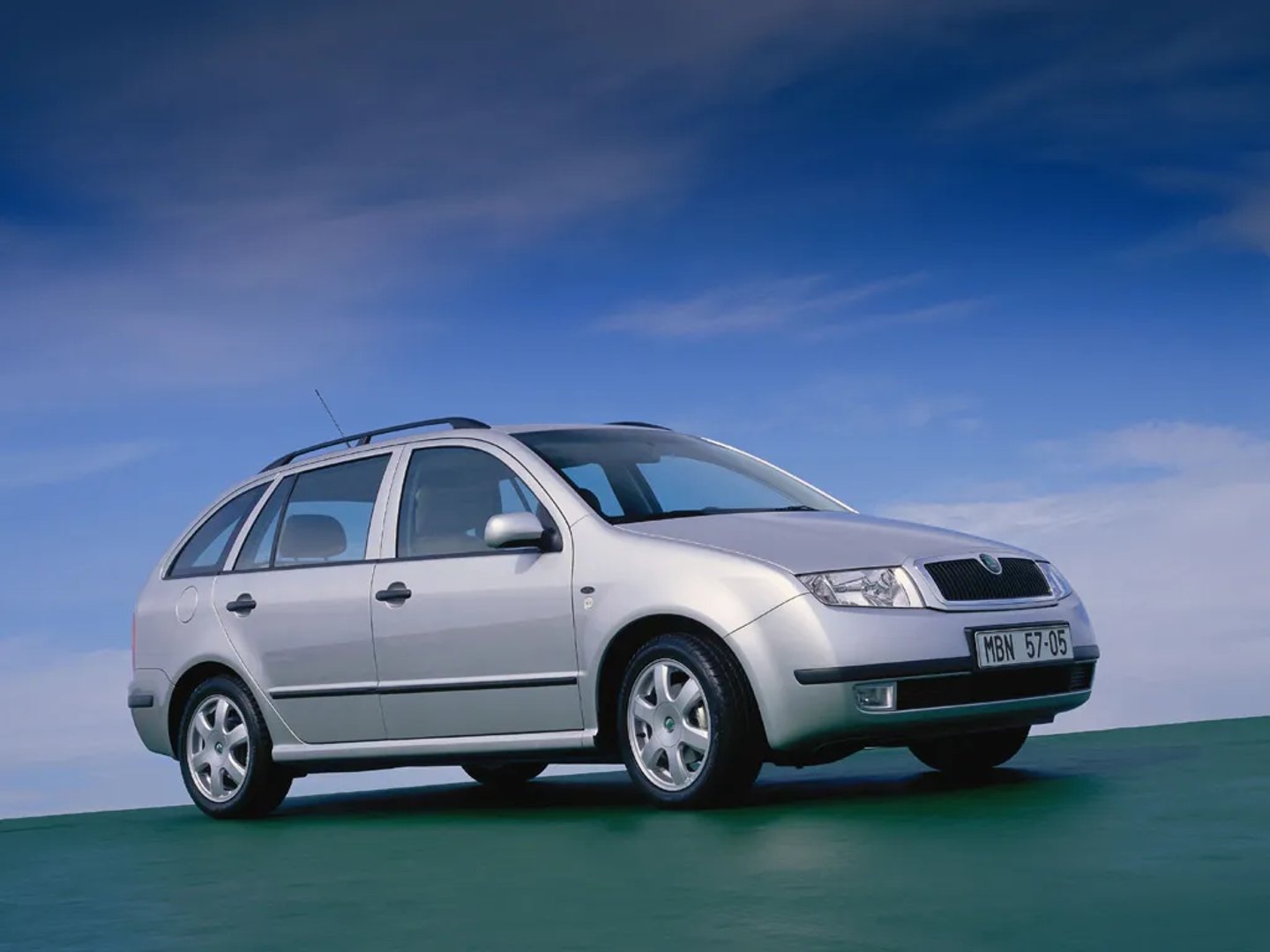 Skoda_Fabia_1_generation__Estate_5-door__7.jpg