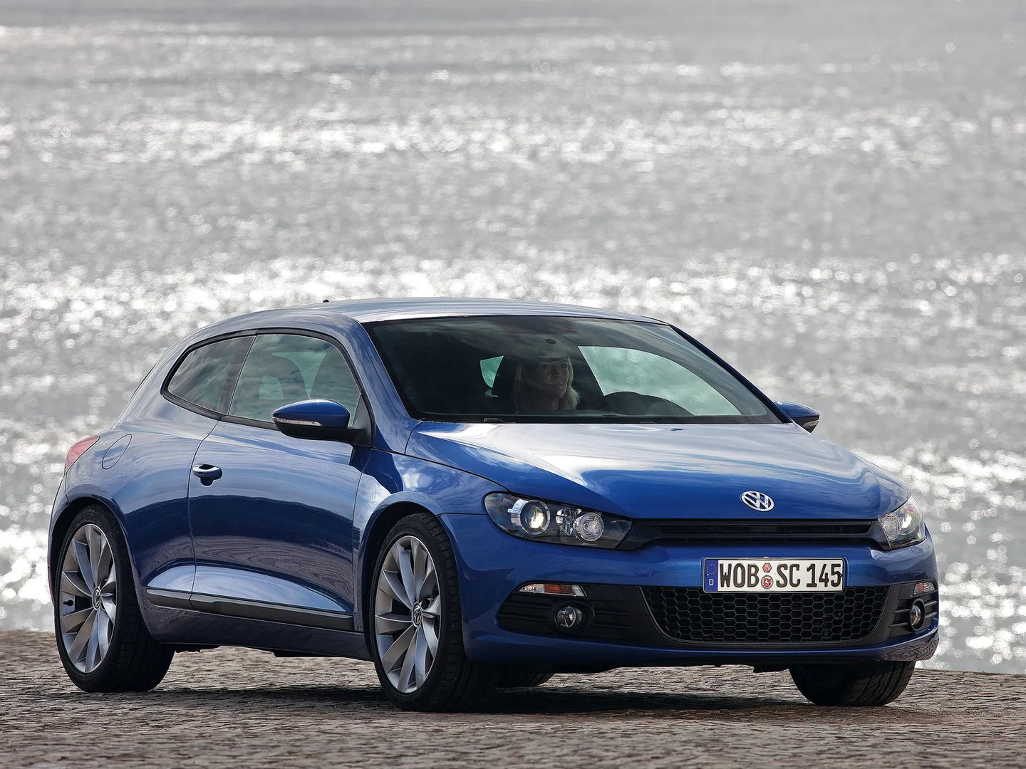 Volkswagen_Scirocco_3_generation__Hatchback_3-door__10.jpg