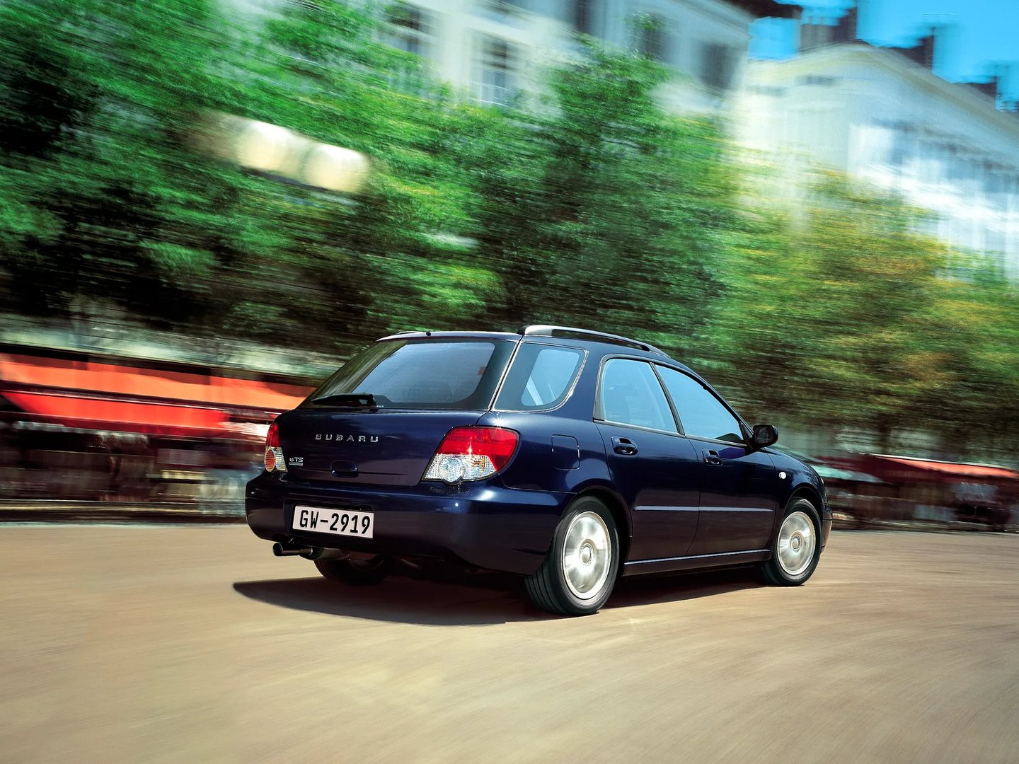Subaru_Impreza_2_generation_restyling_1__Estate_5-door__7.jpg