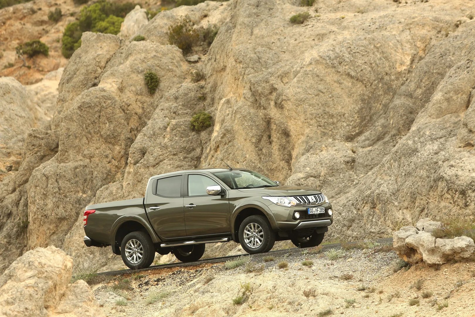 Mitsubishi_Triton_5_generation__Pickup_double-cab__9.jpg