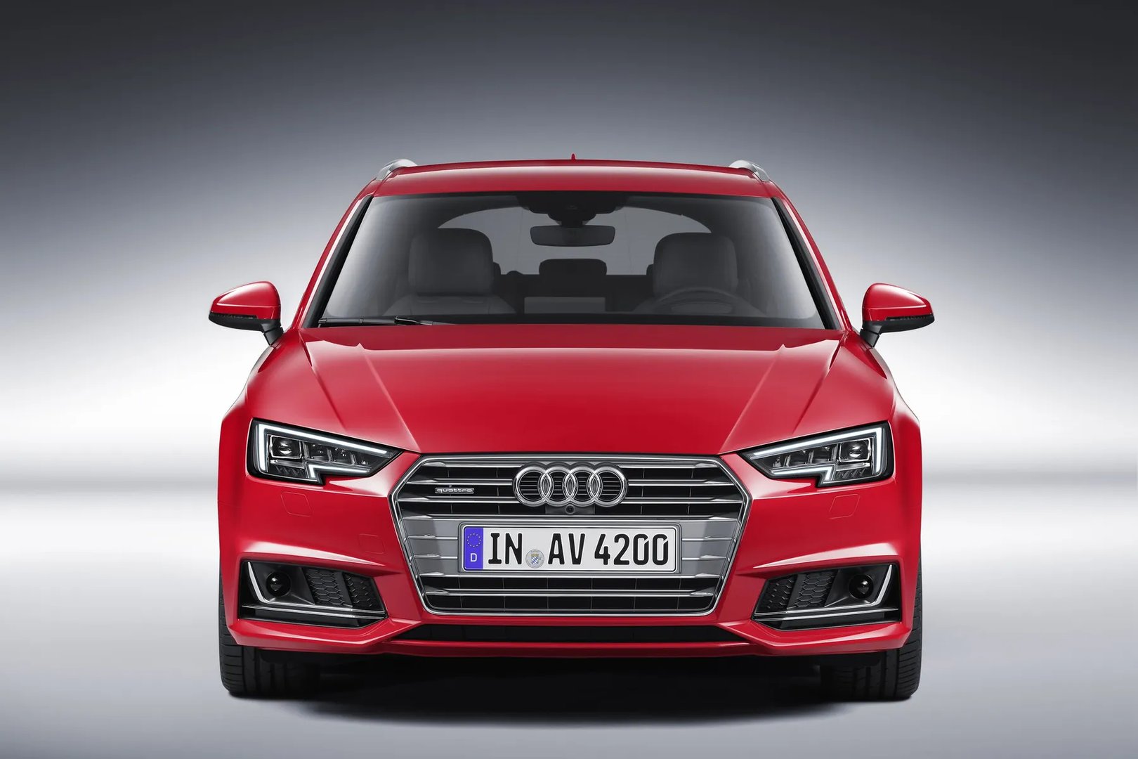 Audi_A4_5_generation__Estate_5-door__11.jpg