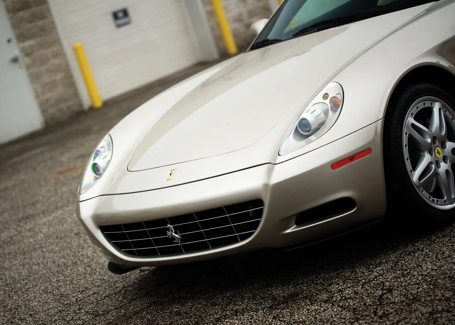 Ferrari_612_1_generation__Coupe__7.jpg