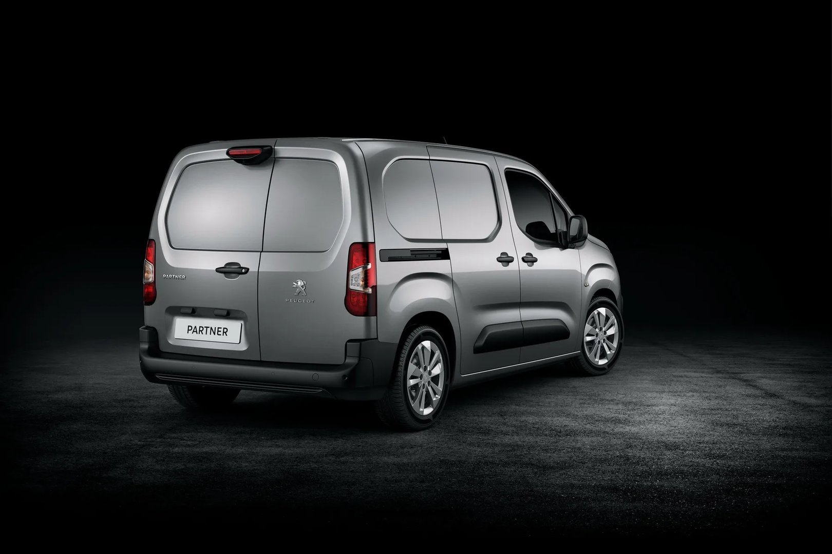 Peugeot_Partner_3_generation__Compact_Van__6.jpg