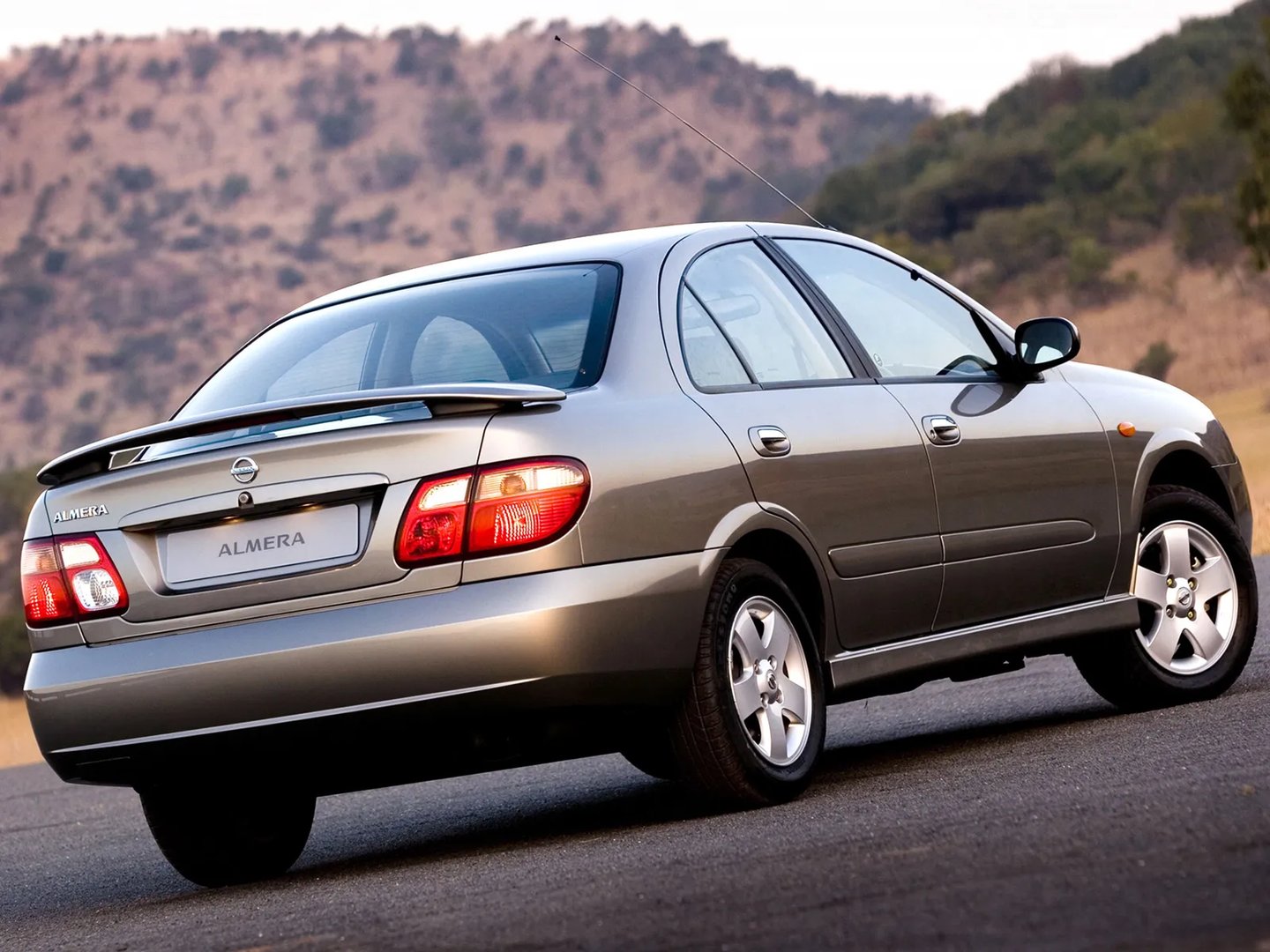 Nissan_Almera_2_generation_restyling__Sedan__1.jpg