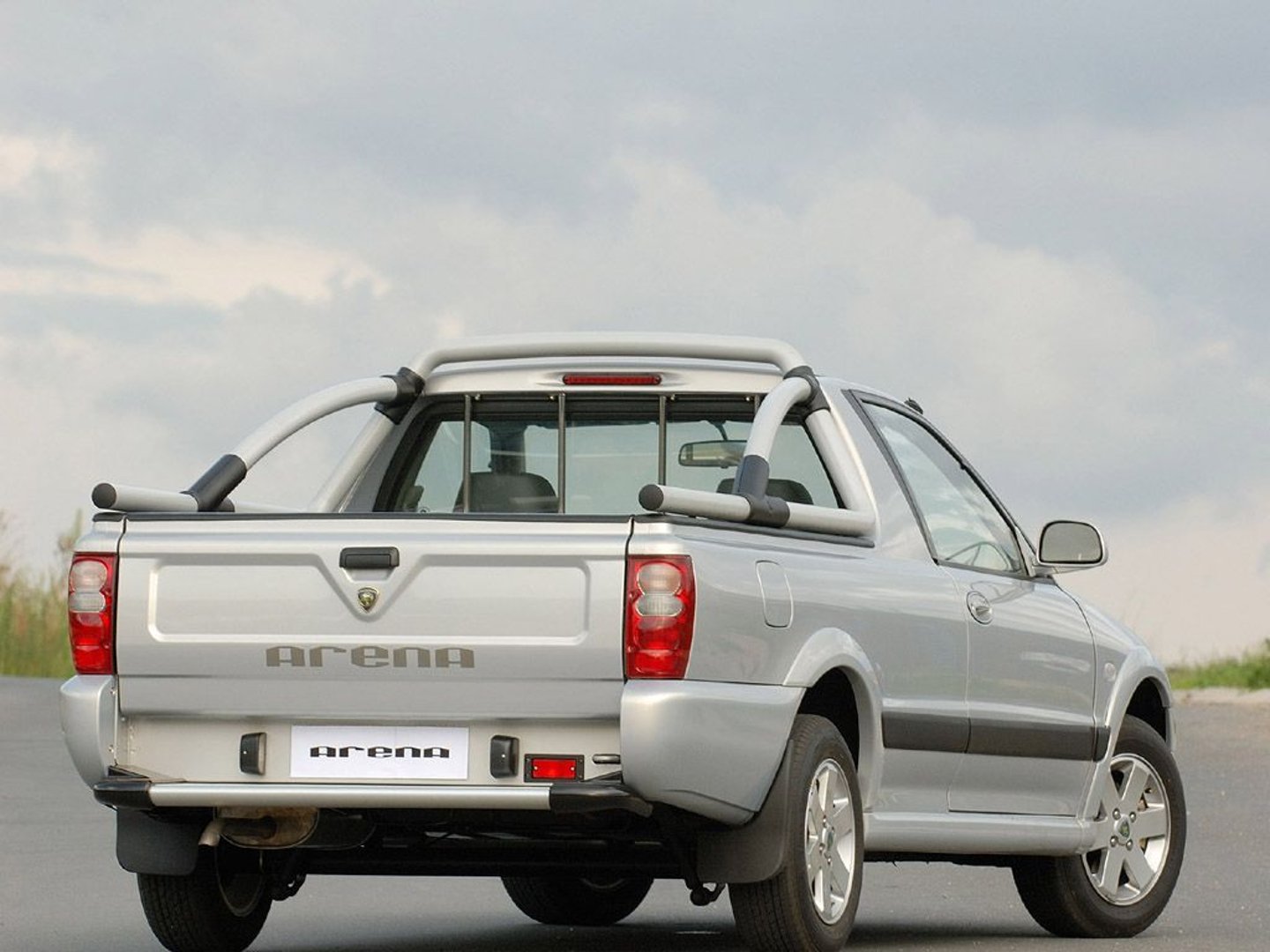 proton_Arena_1_generation__Pickup_single-cab__1.jpg