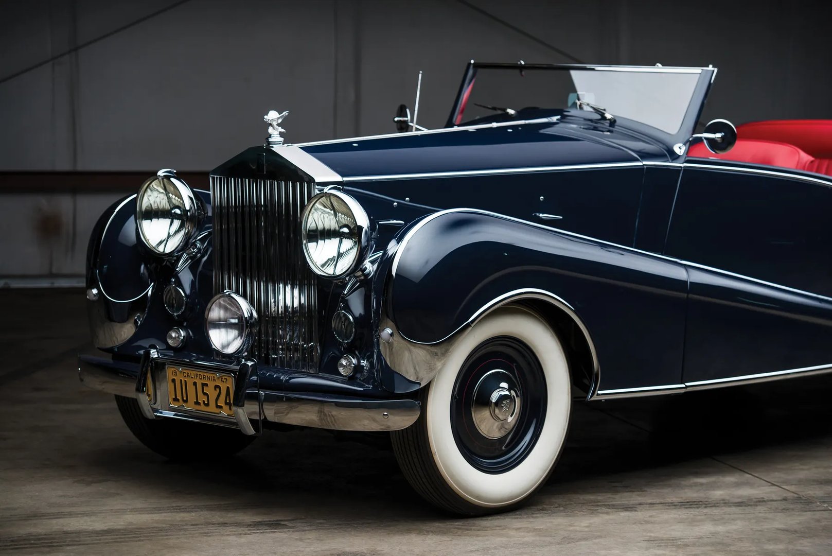 Rolls-Royce_Silver_Wraith_1_generation__Cabrio__7.jpg