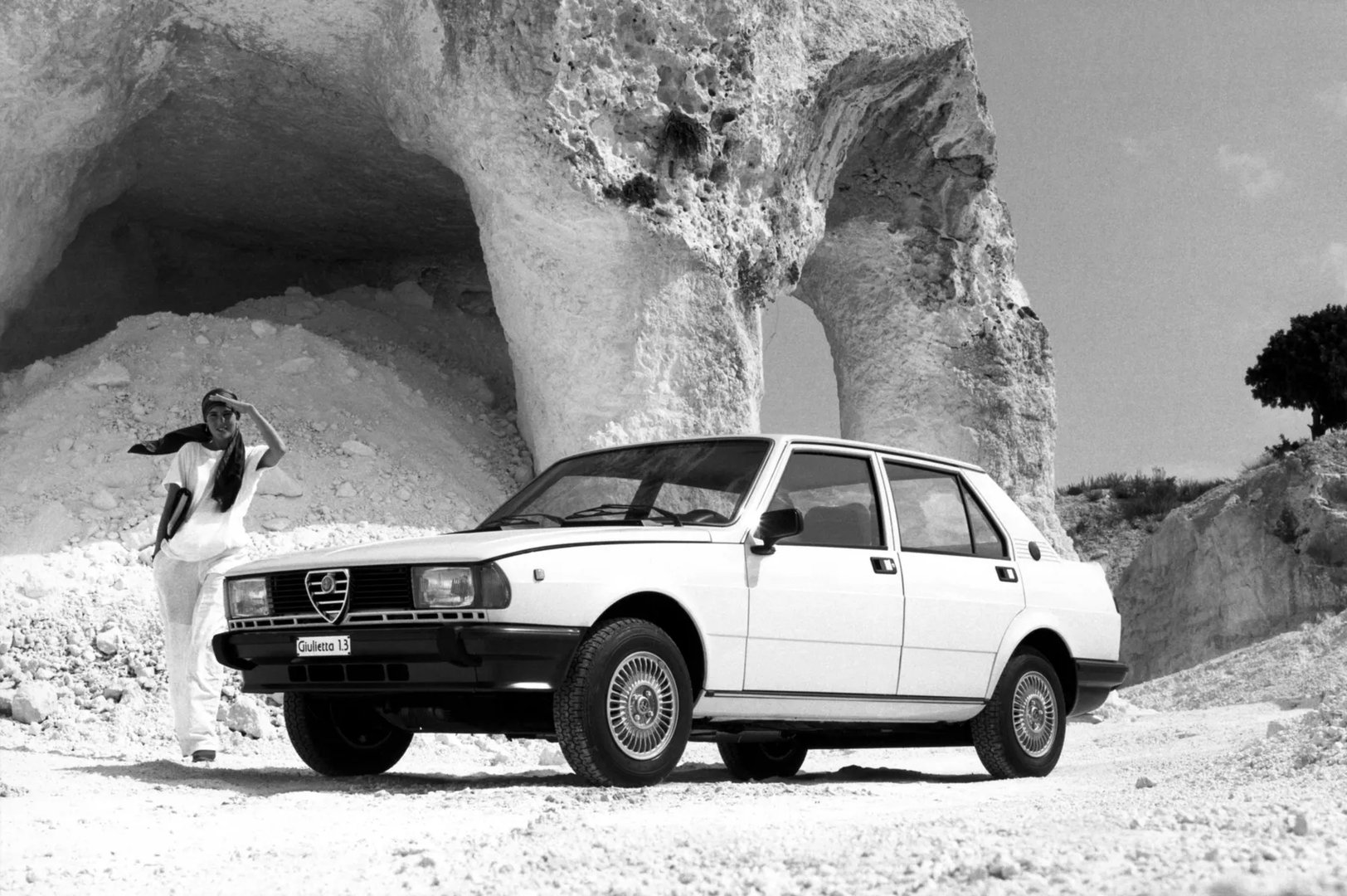 Alfa Romeo_Giulietta_2_generation__Sedan__2.jpg