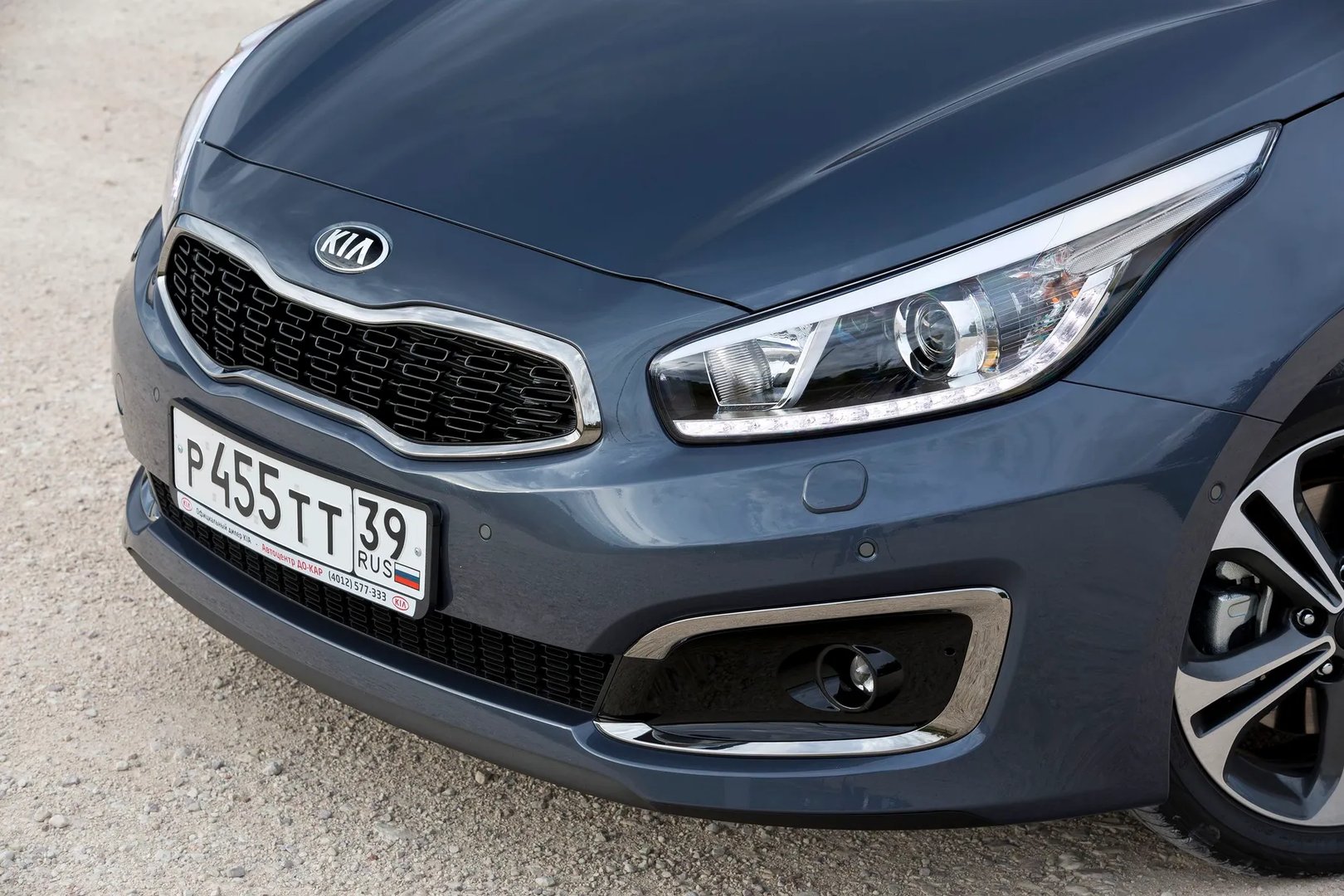 Kia_Ceed_2_generation_restyling__Hatchback_5-door__11.jpg