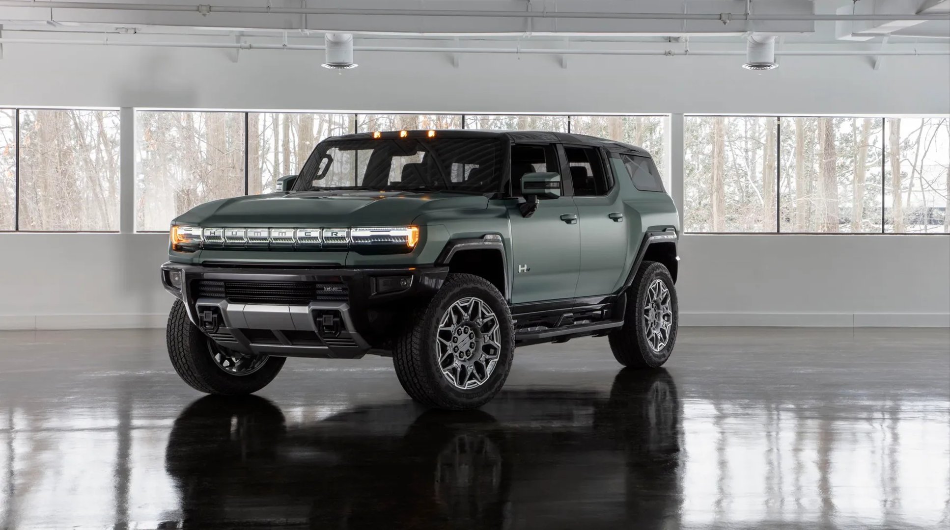 GMC_Hummer_EV_1_generation__SUV_5-doors__6.jpg