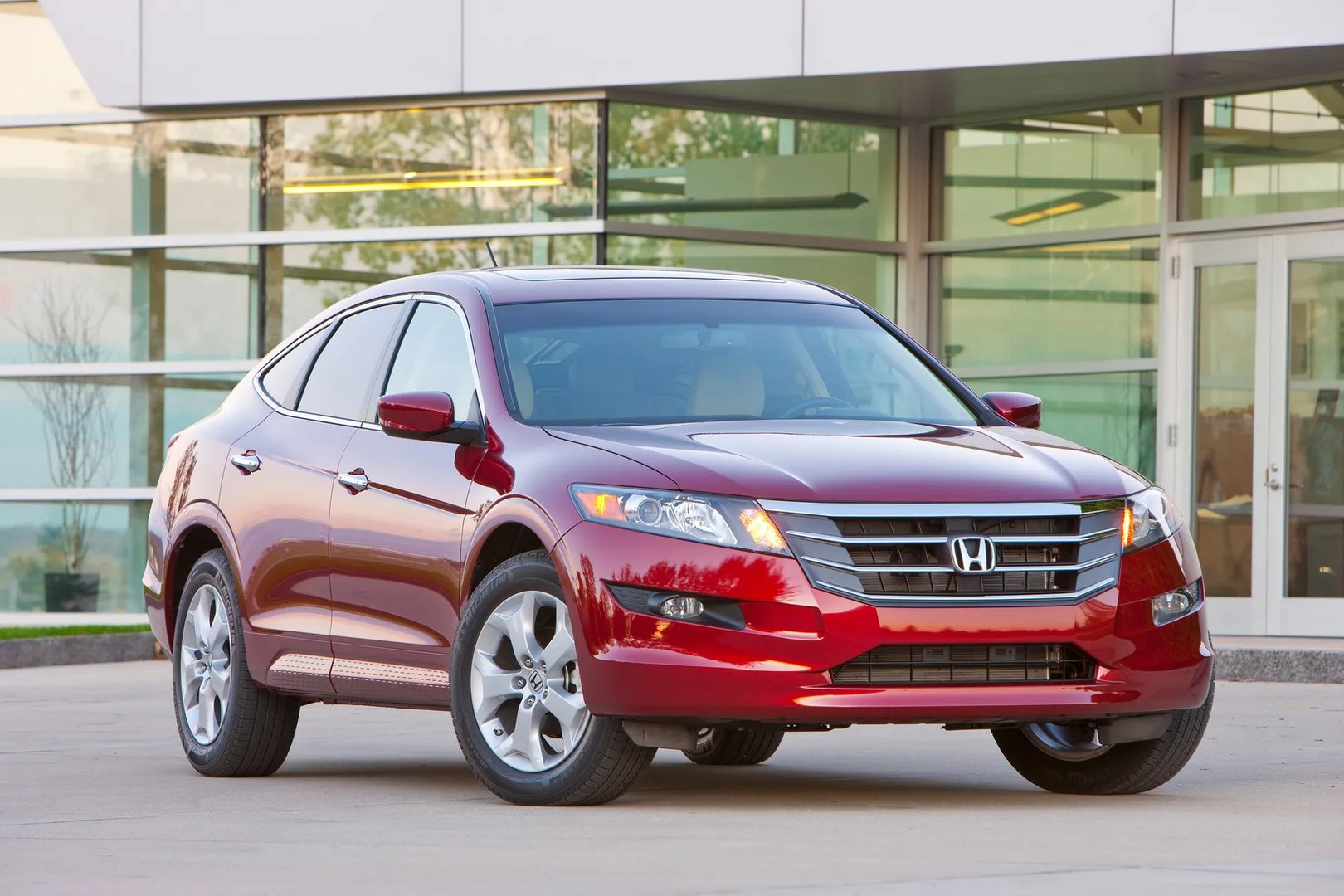 Honda_Crosstour_1_generation__SUV_5-doors__7.jpg