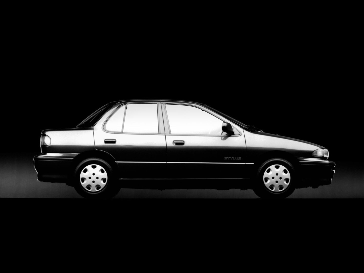 isuzu_Stylus_1_generation__Sedan__1.jpg