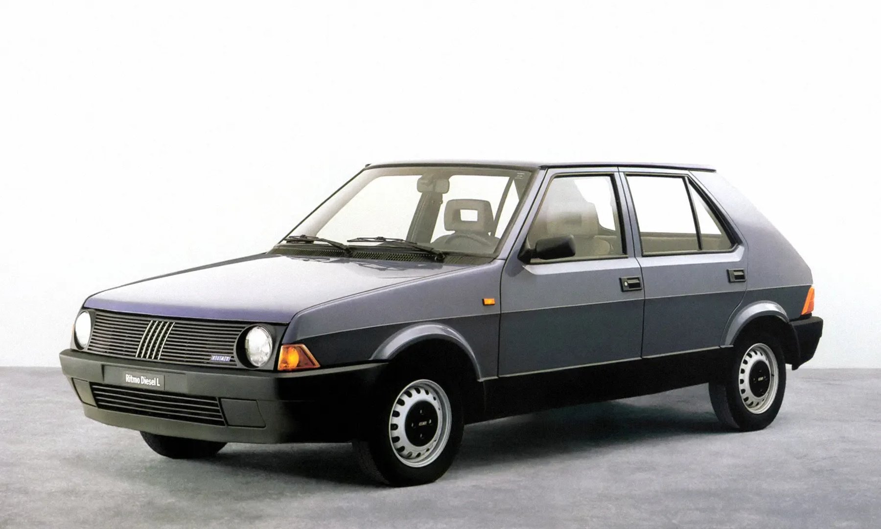 Fiat_Ritmo_1_generation_restyling__Mini_5-doors__7.jpg
