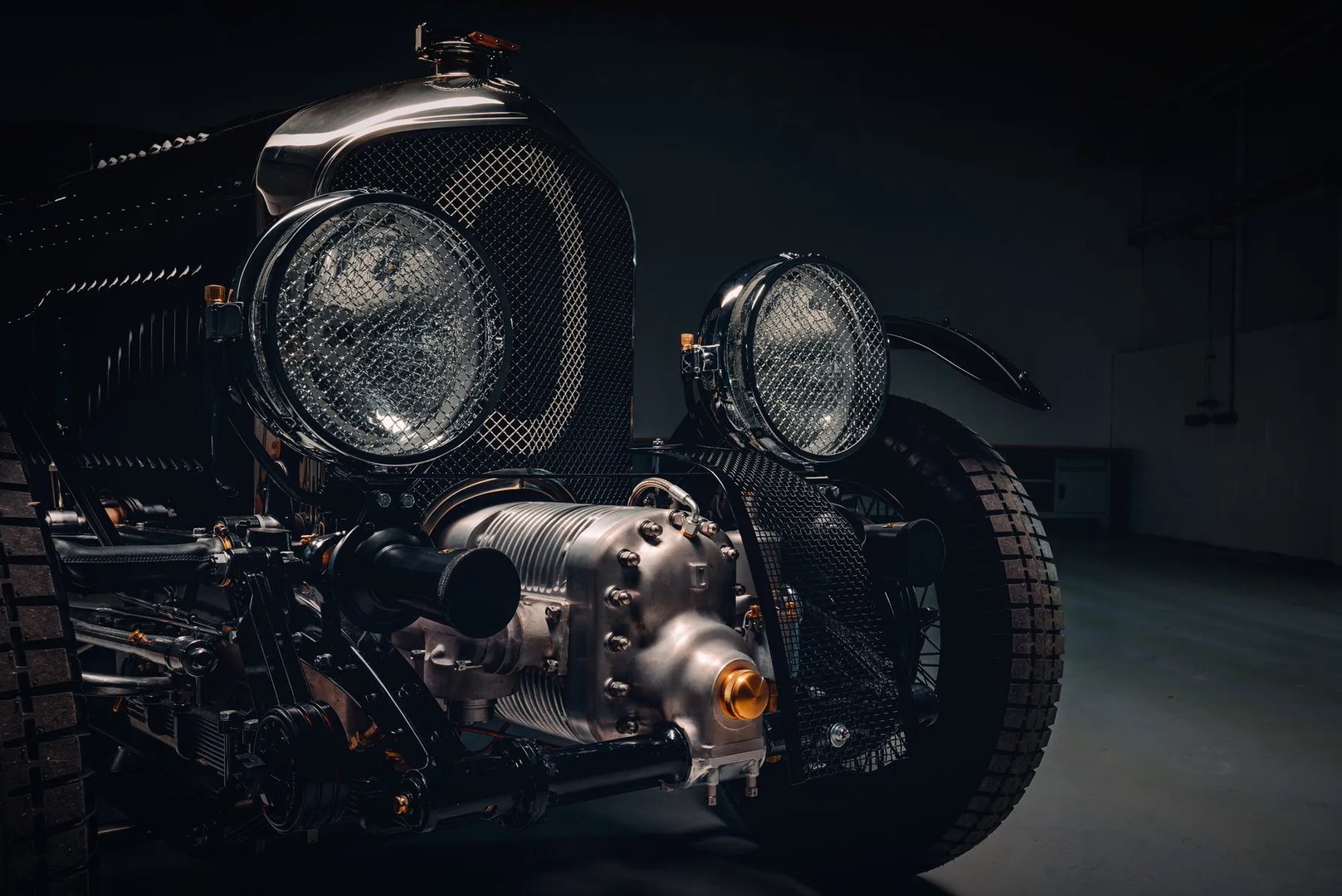 Bentley_Blower_Continuation_Series_1_generation__Cabrio__4.jpg