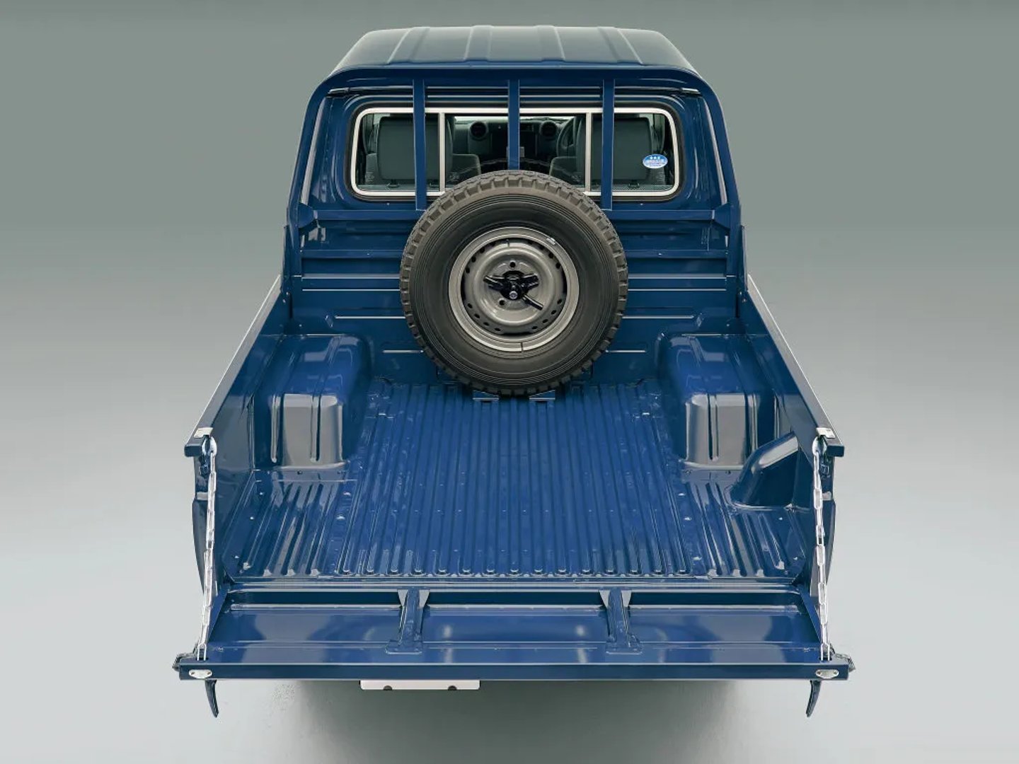 Toyota_LC_8_generation_restyling_3__Pickup_double-cab__6.jpg