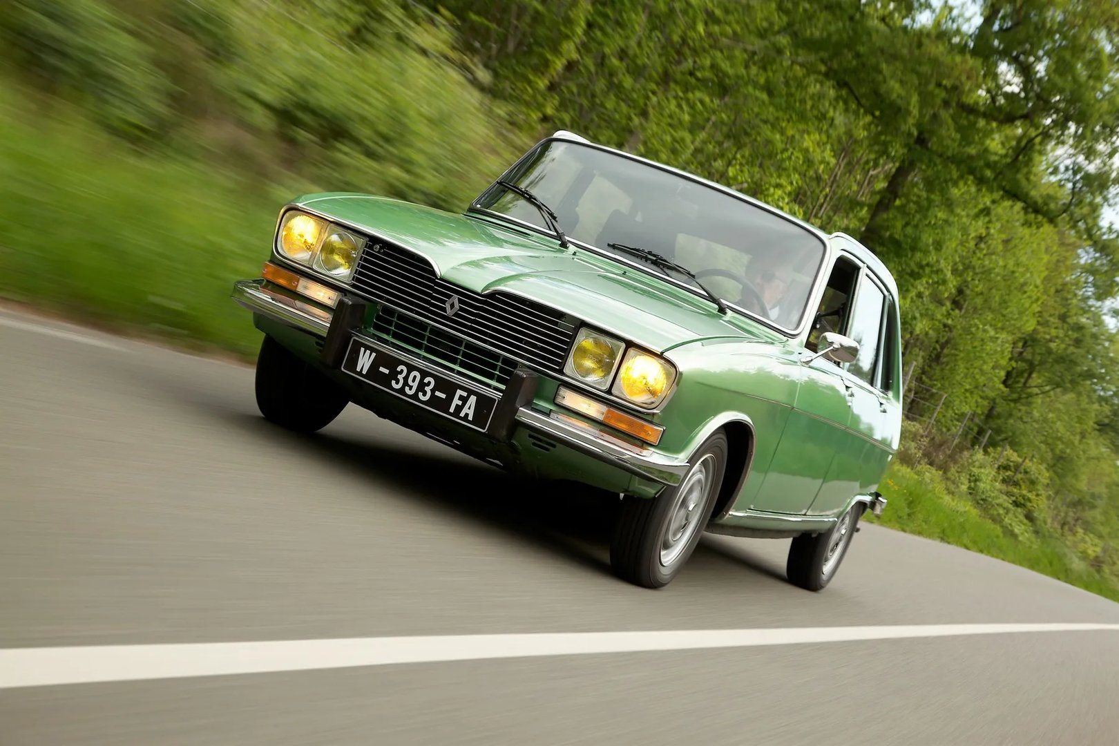 Renault_16_1_generation__Hatchback_5-door__2.jpg