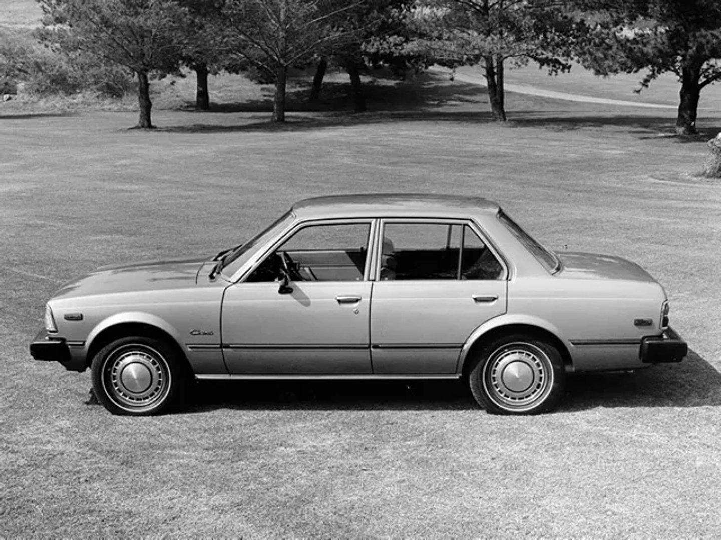 Toyota_Corona_6_generation__Sedan__7.jpg