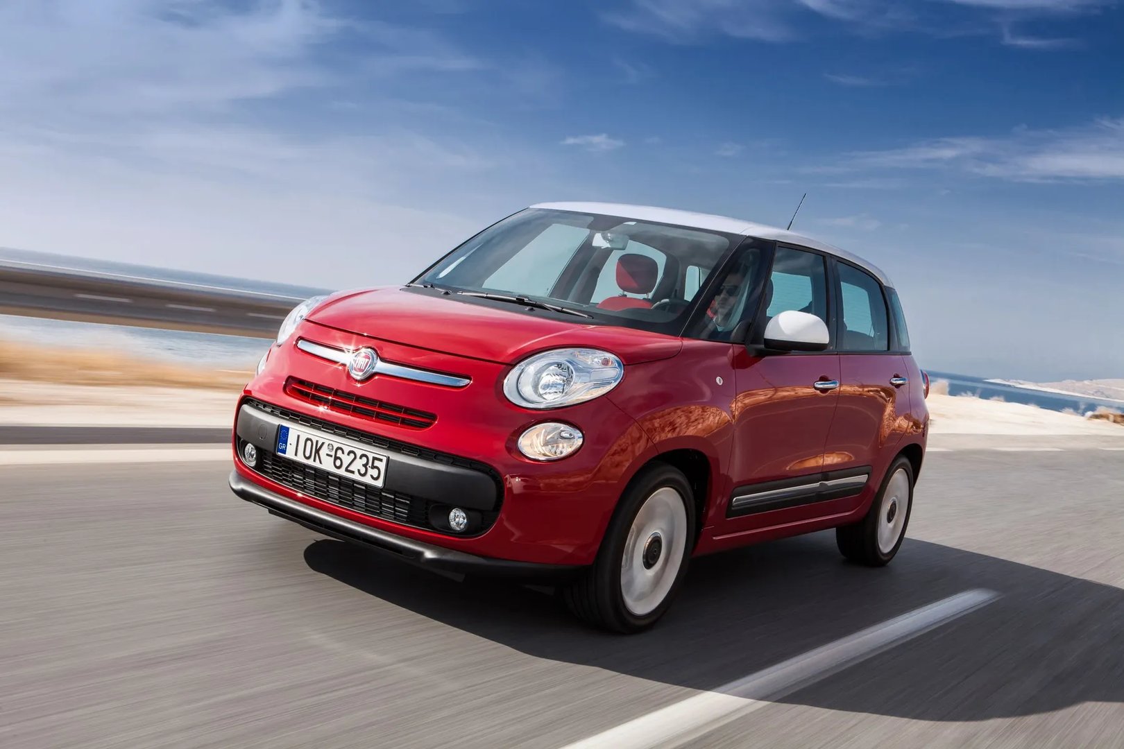 Fiat_500L_1_generation__Compact_Van__1.jpg
