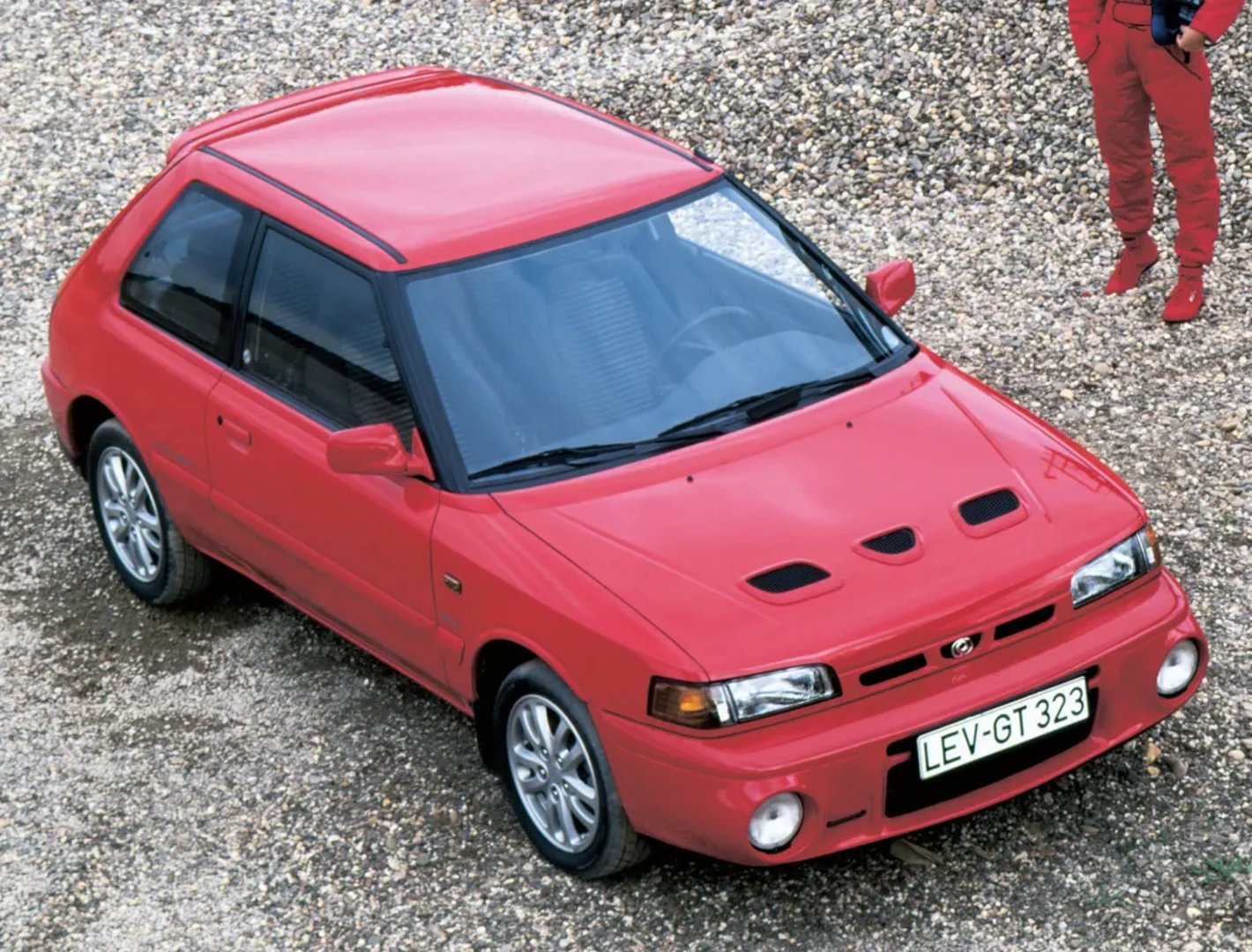Mazda_323_Lantis_4_generation__Hatchback_3-door__4.jpg