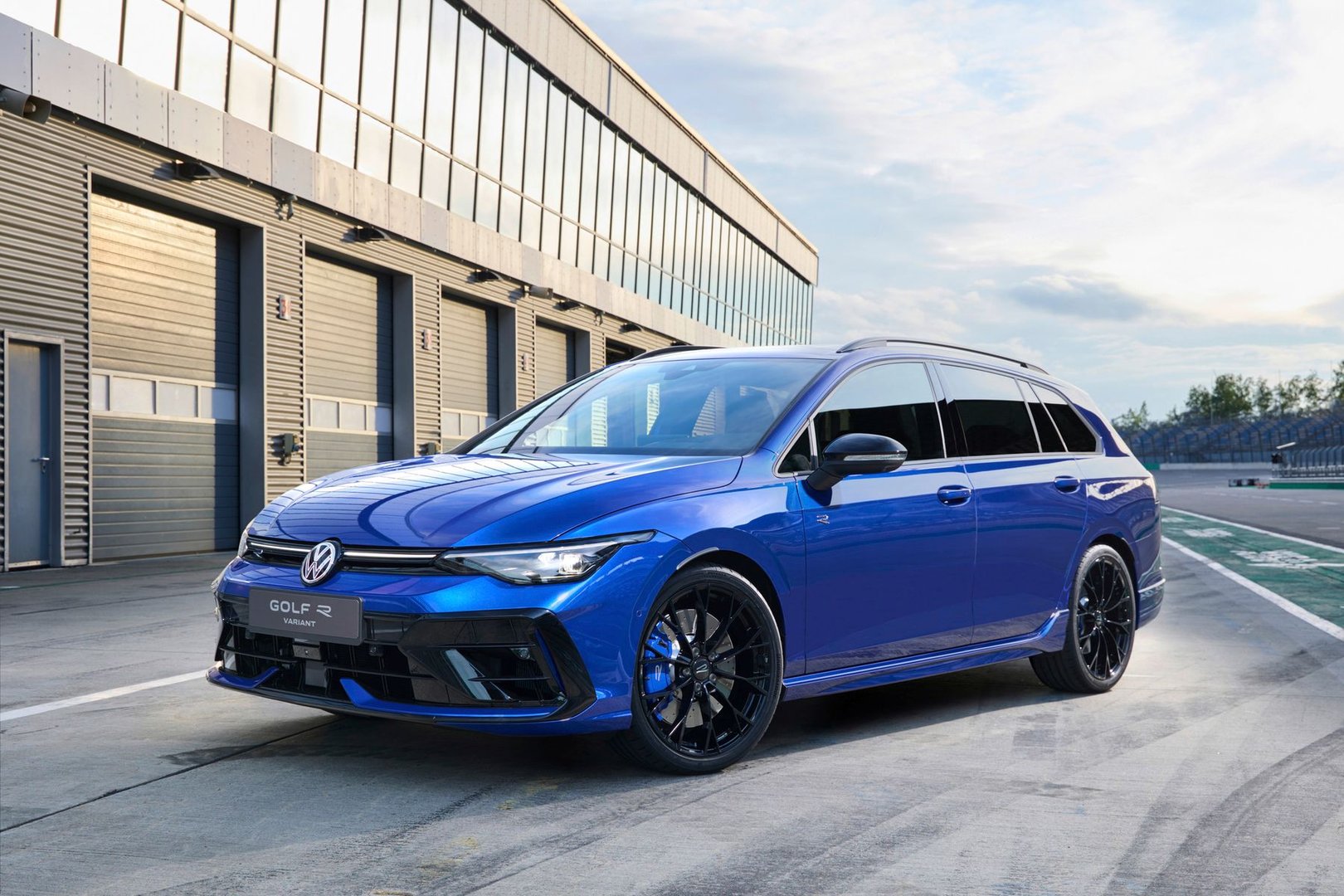 —  Estate 5-door 