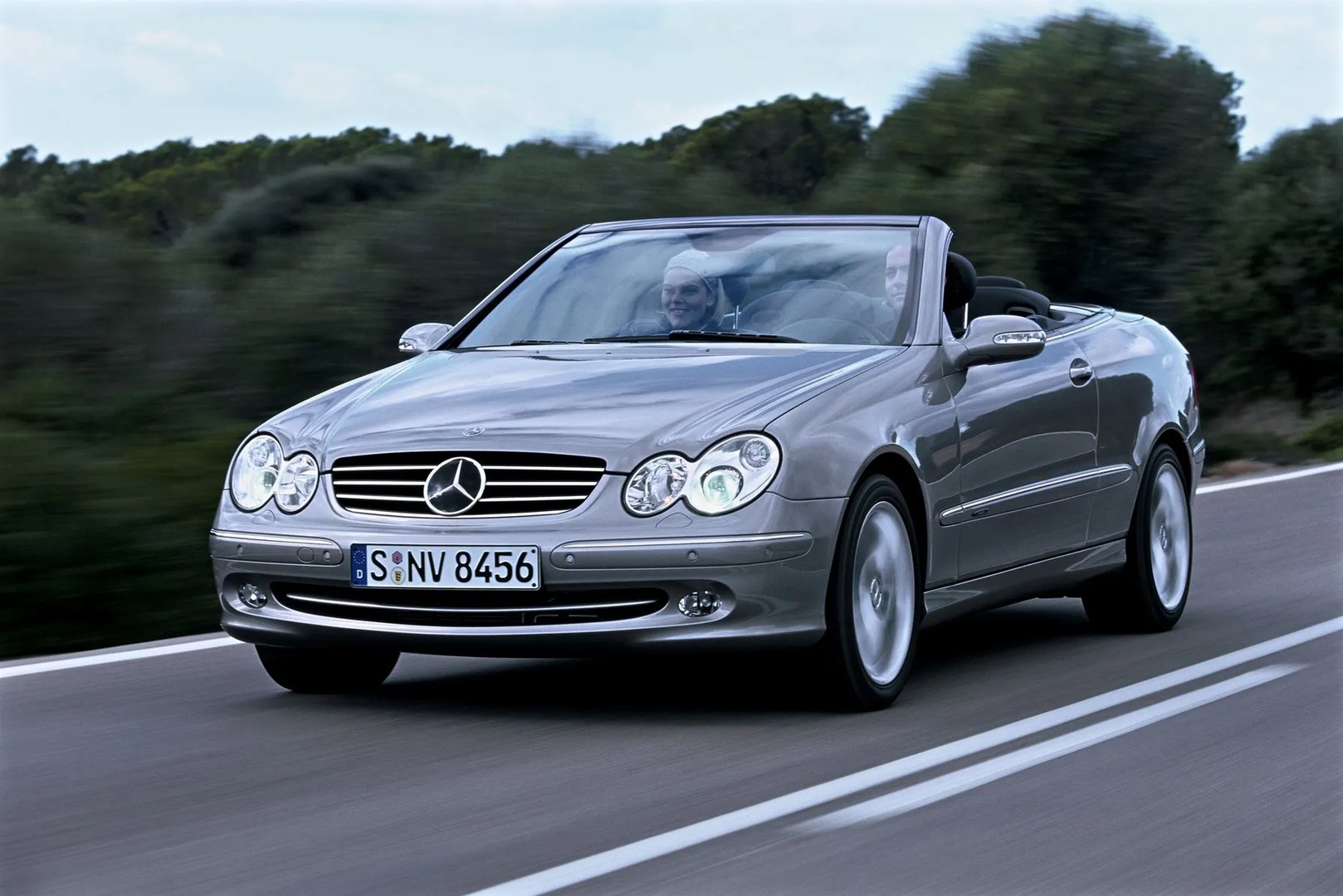 Mercedes_CLK-Class_2_generation__Cabrio__2.jpg