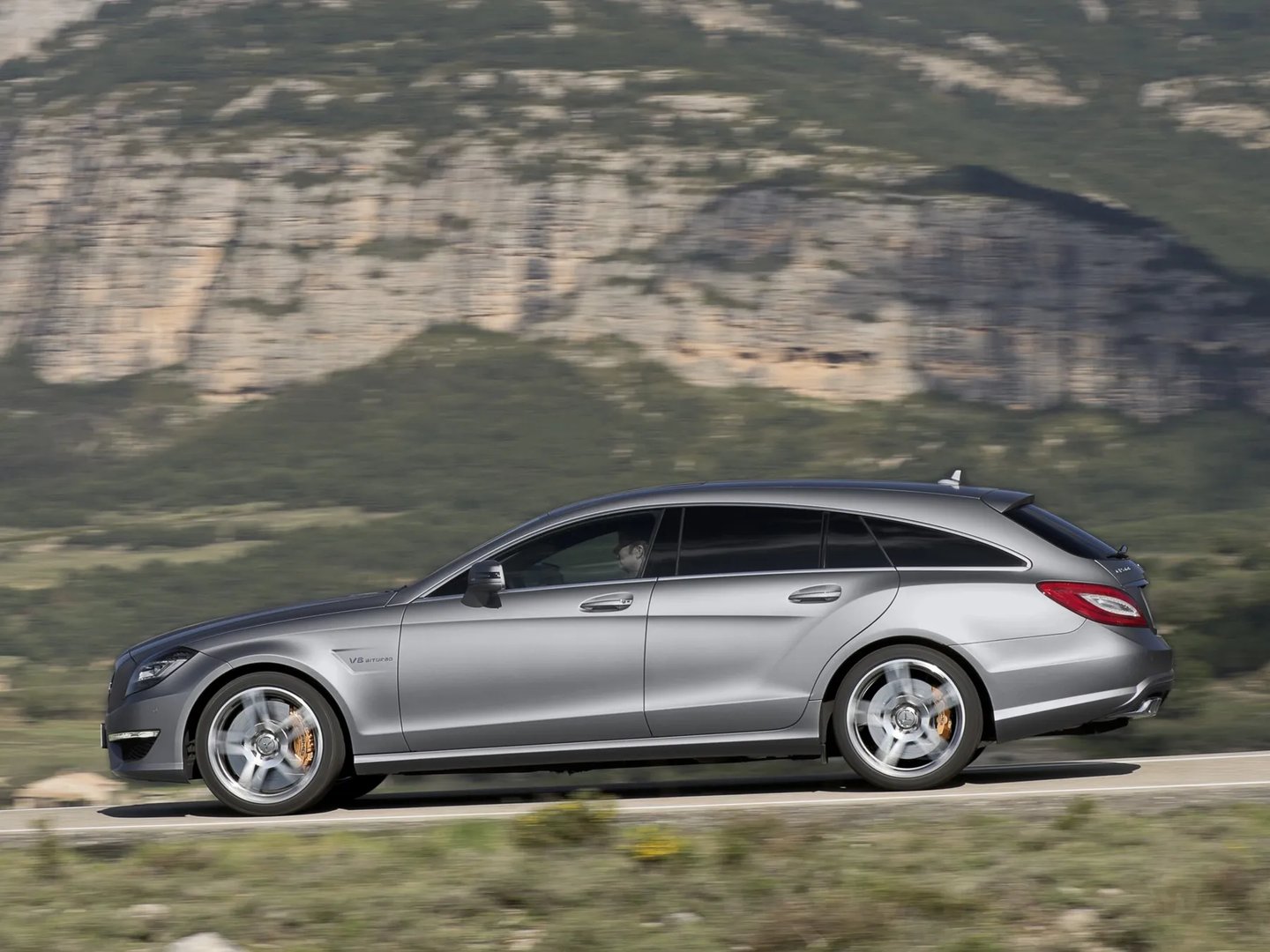 Mercedes_CLS_AMG_2_generation__Estate_5-door__11.jpg