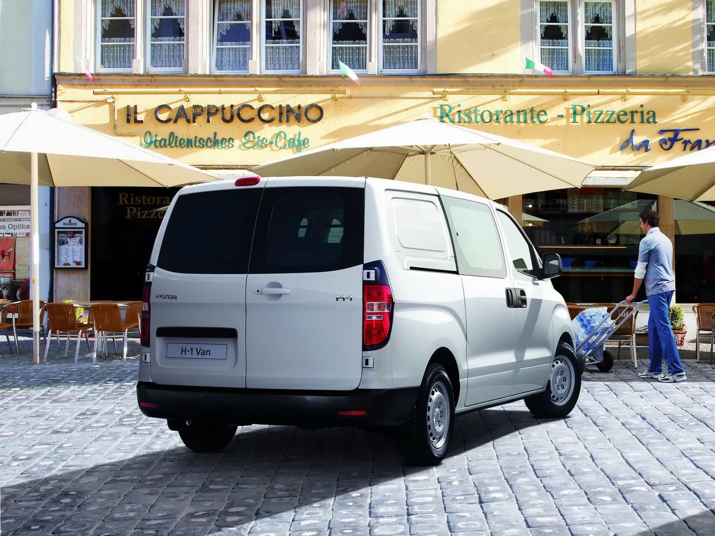 Hyundai_i800_2_generation__Van__13.jpg